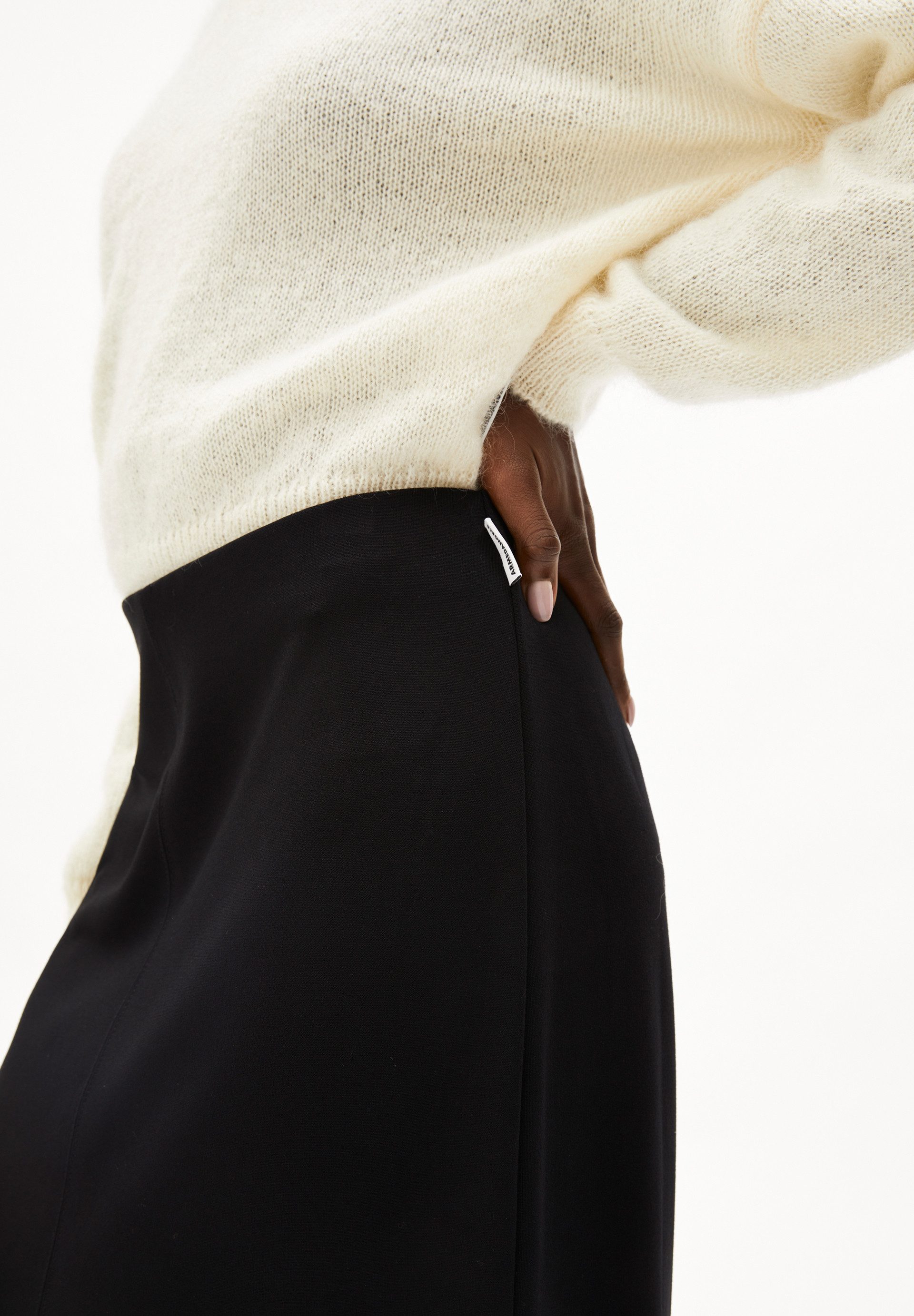 Armedangels Minirock MEDITAA (1-tlg., Slim Fit) Jerseyrock aus LENZING™ ECOVERO™ Viskose Mix