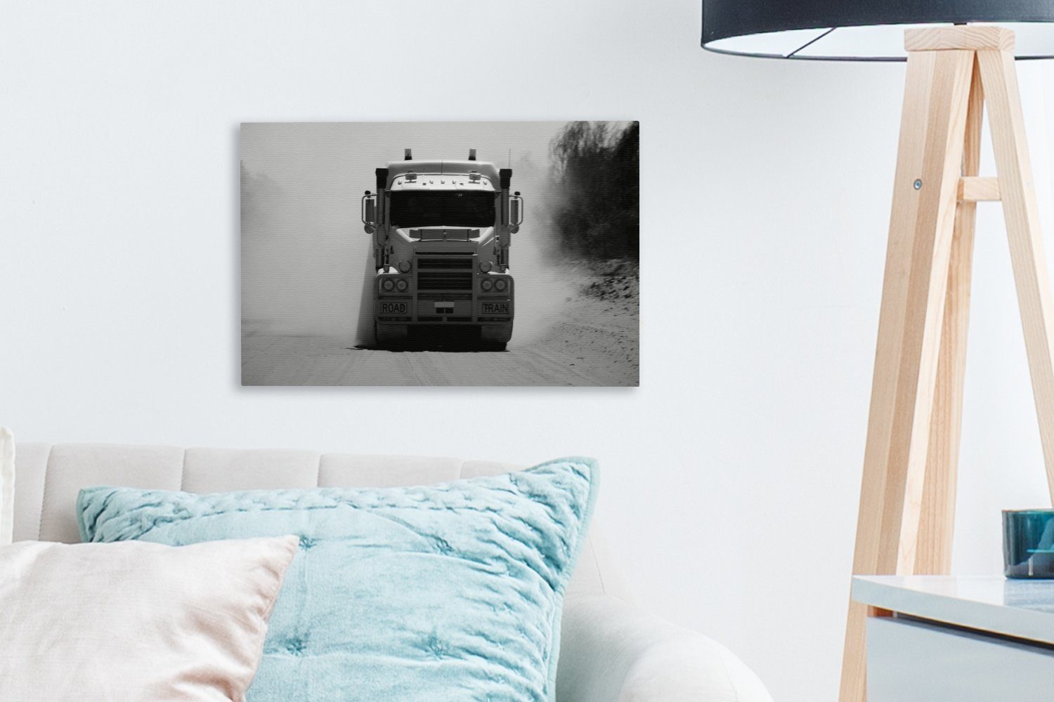 cm Leinwandbild im schwarz (1 30x20 Wandbild Sand weiß, Lastwagen, der Robuster - und Leinwandbilder, Wanddeko, OneMillionCanvasses® St), Aufhängefertig, fährt