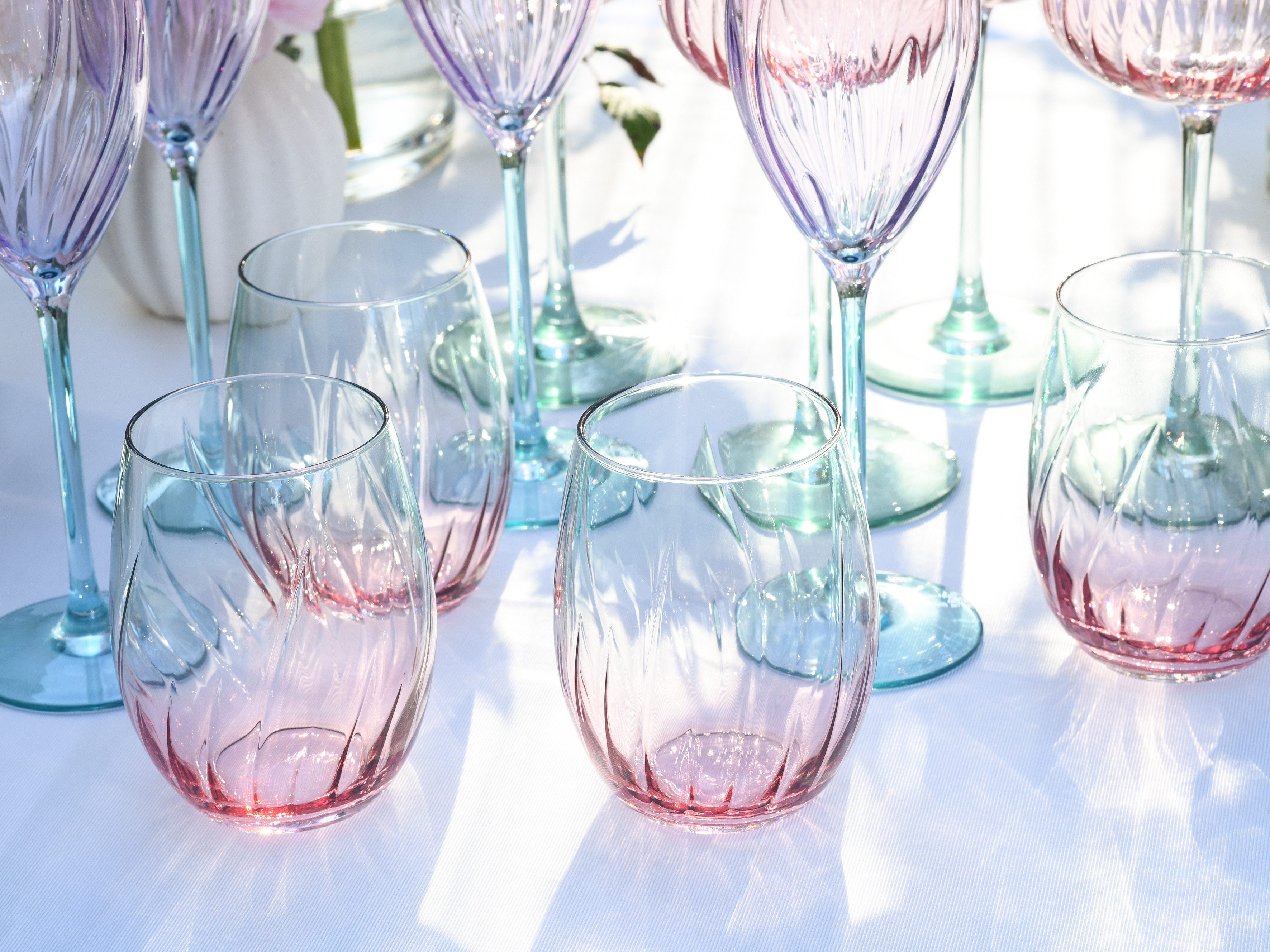 CreaTable Longdrinkglas Swirly Spring, Longdrinkgläser-Set, 4-tlg., 4-tlg., Glas, Rillen Relief, Modern, Sommerlich, Leicht