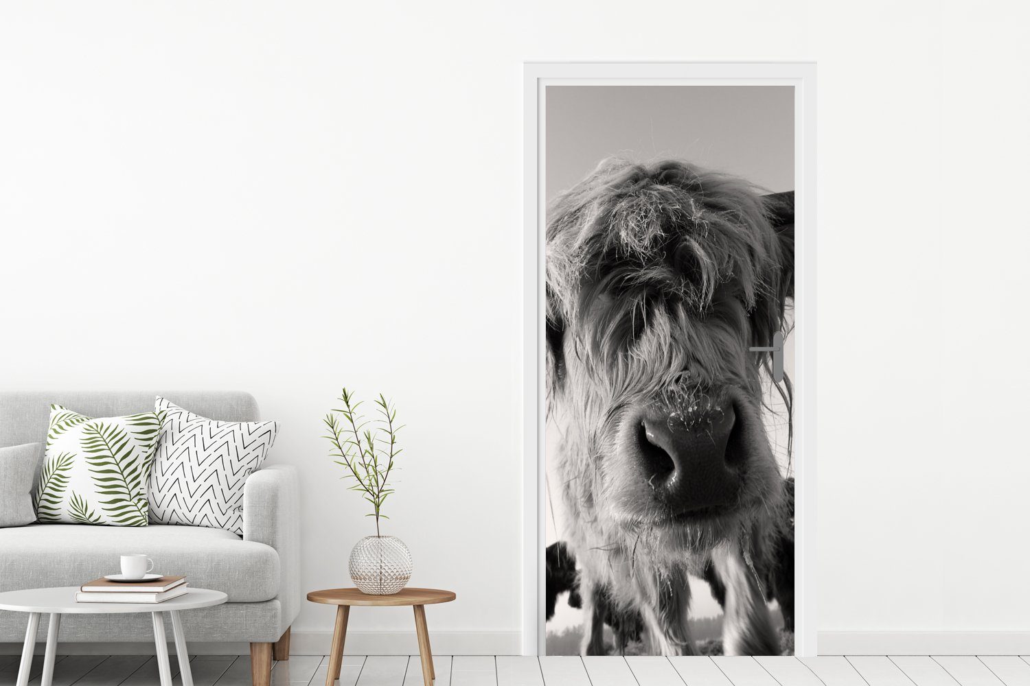 MuchoWow Türtapete Schottischer Highlander - Schwarz - Weiß - Tiere, Matt, bedruckt, (1 St), Selbstklebende Tapete, Folie für Möbel, 75x205 cm