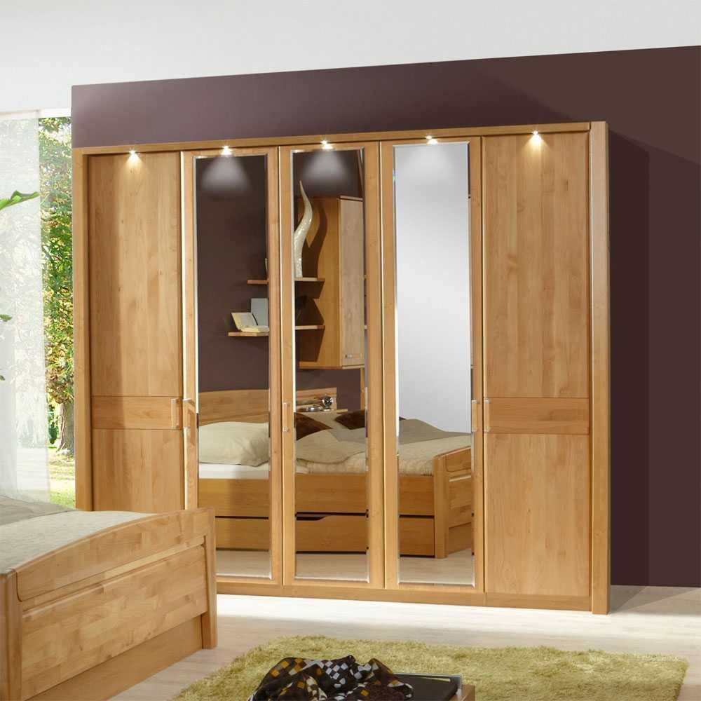 Pharao24 Kleiderschrank Sardanas aus Massivholz