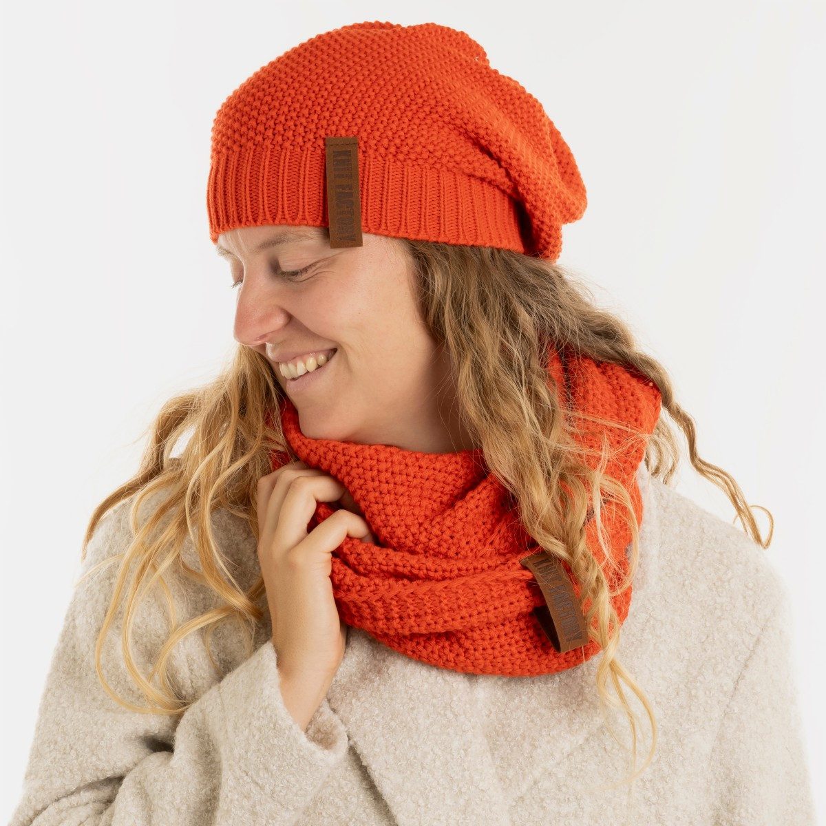 Knit Factory Strickschal Coco Loop Schal Grenadine Red One Size, (Set, 1-St. Spar-Set), Schal Damen Herren set loop tücher schals winter Strick Mode herbst