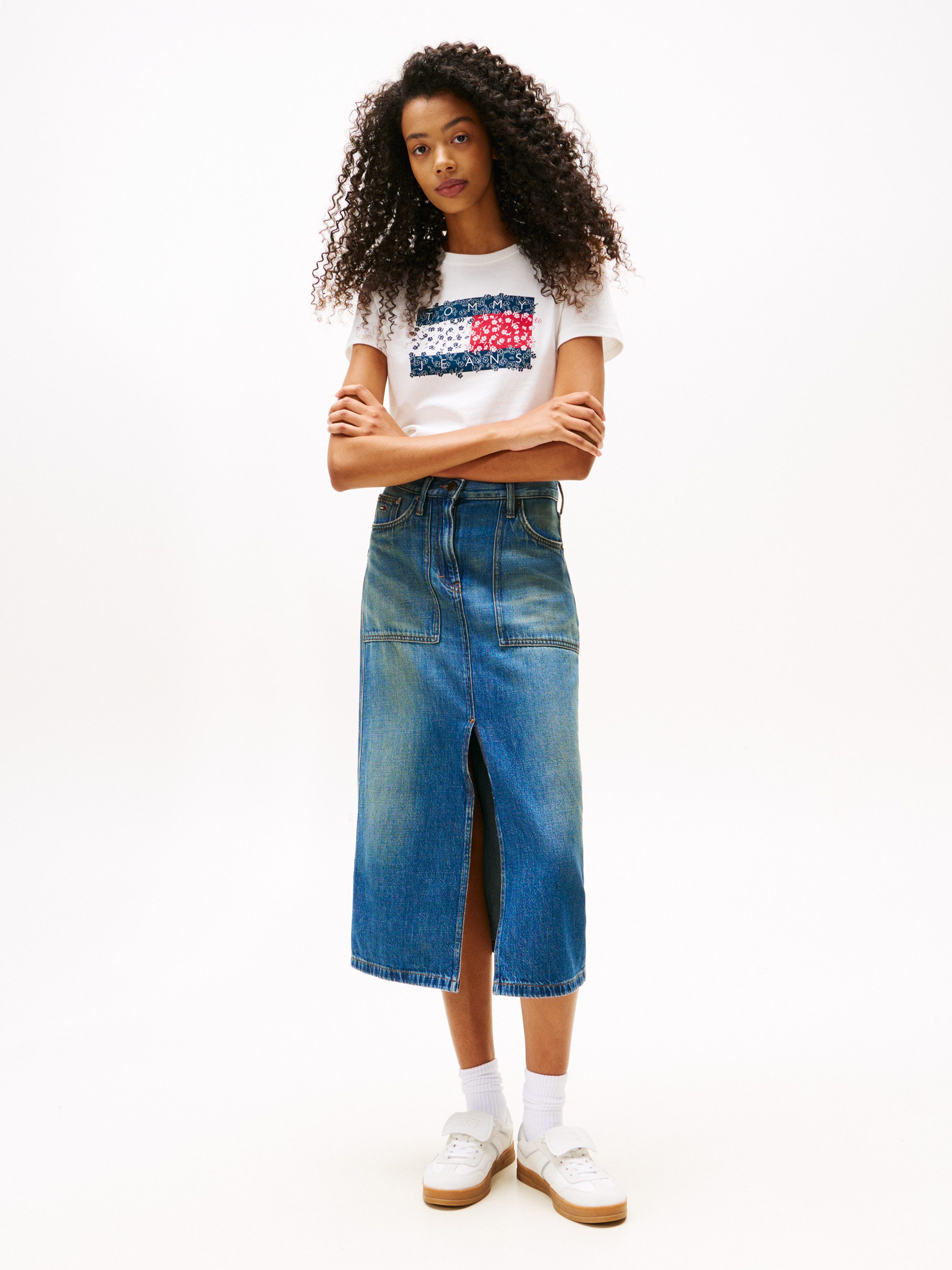 Tommy Jeans Rundhalsshirt TJW REG FLORAL FLAG TEE mit Blumenprint günstig online kaufen