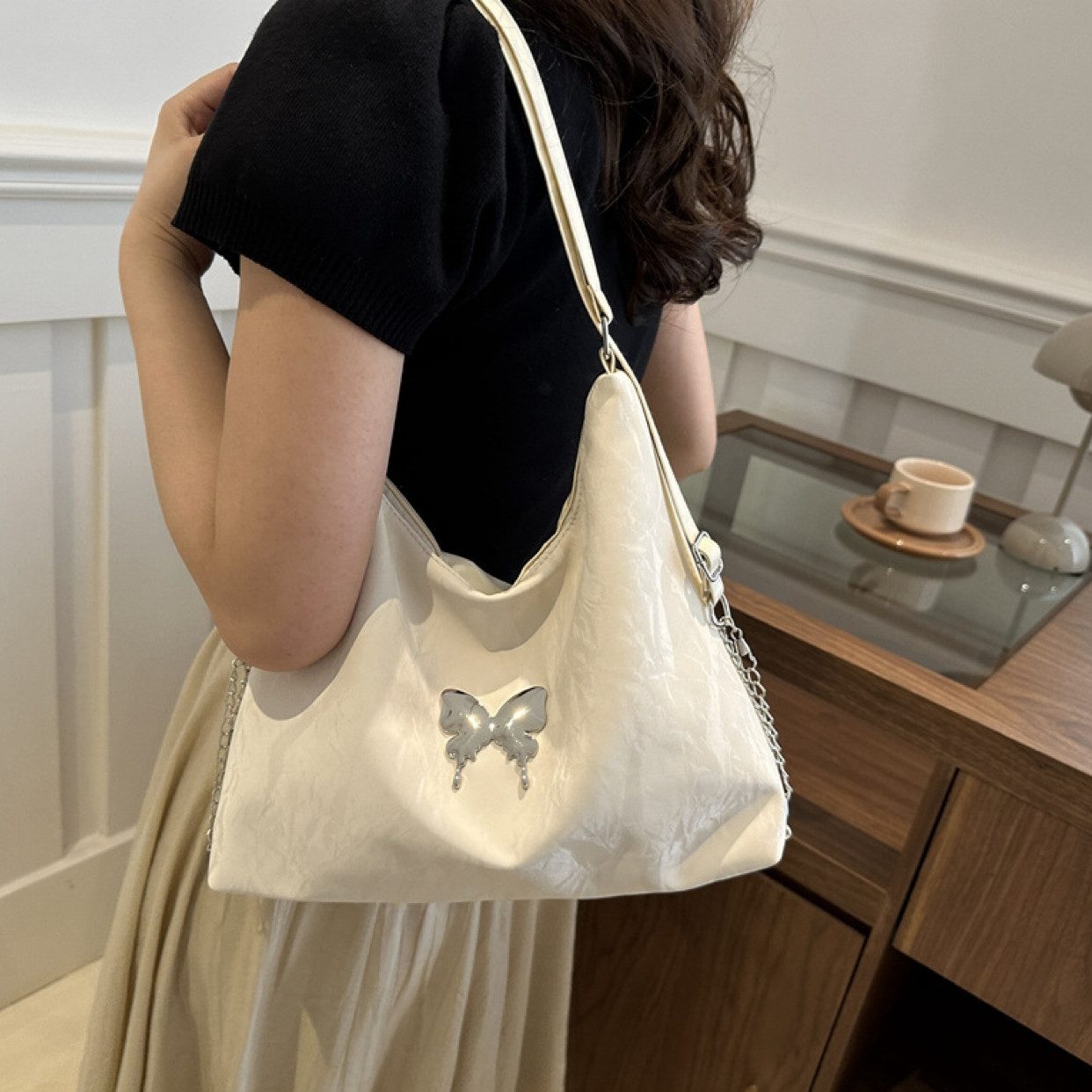 Super Solu Schultertasche Multifunktionale Damen Tasche 3-in-1 mit Schmetterling & Kette (Stück, 1-tlg., B/H/T30/26,5/9cm), 3 Tragemöglichkeiten: Rucksack, Schu – Bild 2 von 5