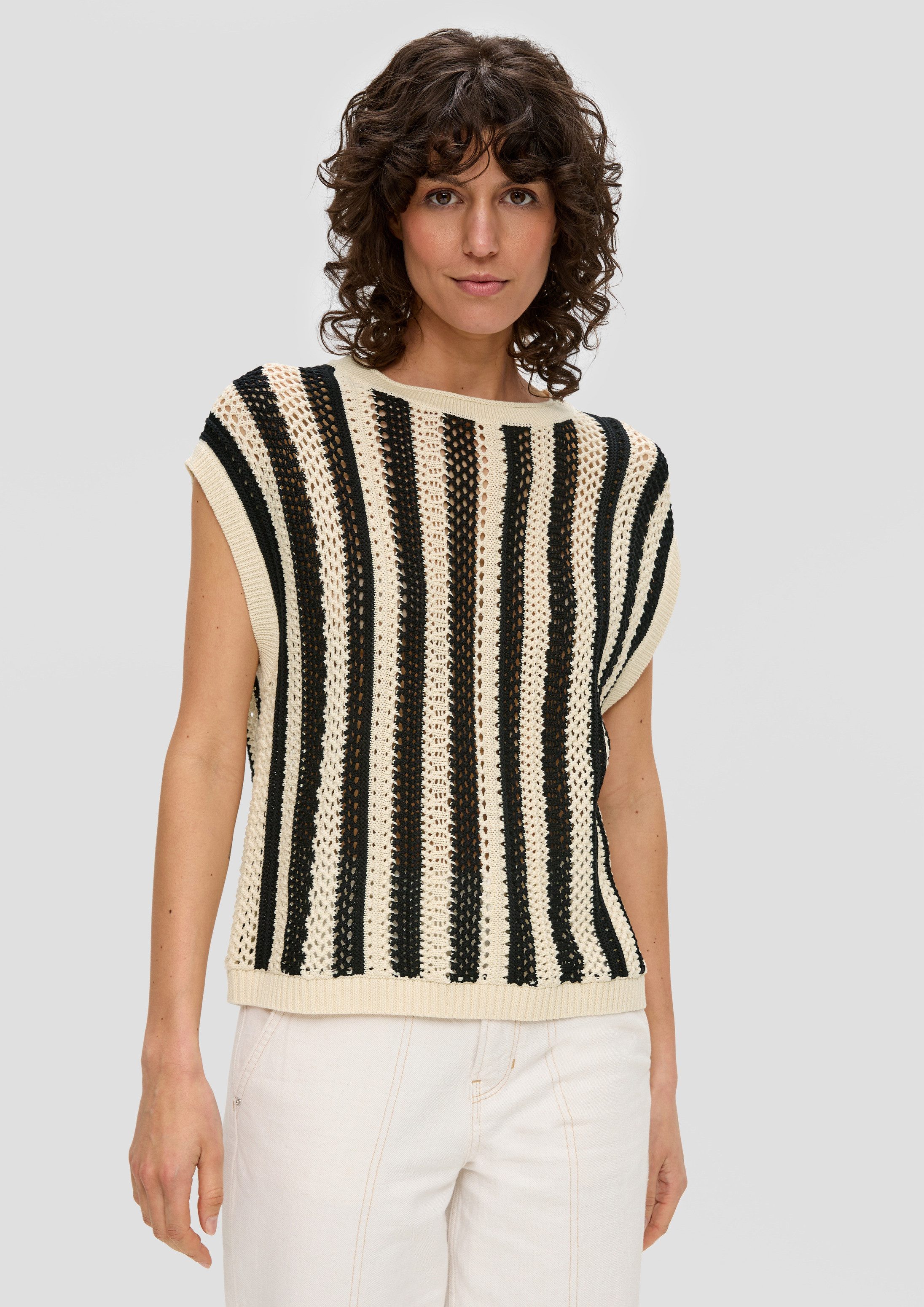 s.Oliver Muscleshirt Strickpullunder Ärmelloses Stricktop aus Baumwolle mit überschnittenen Schultern