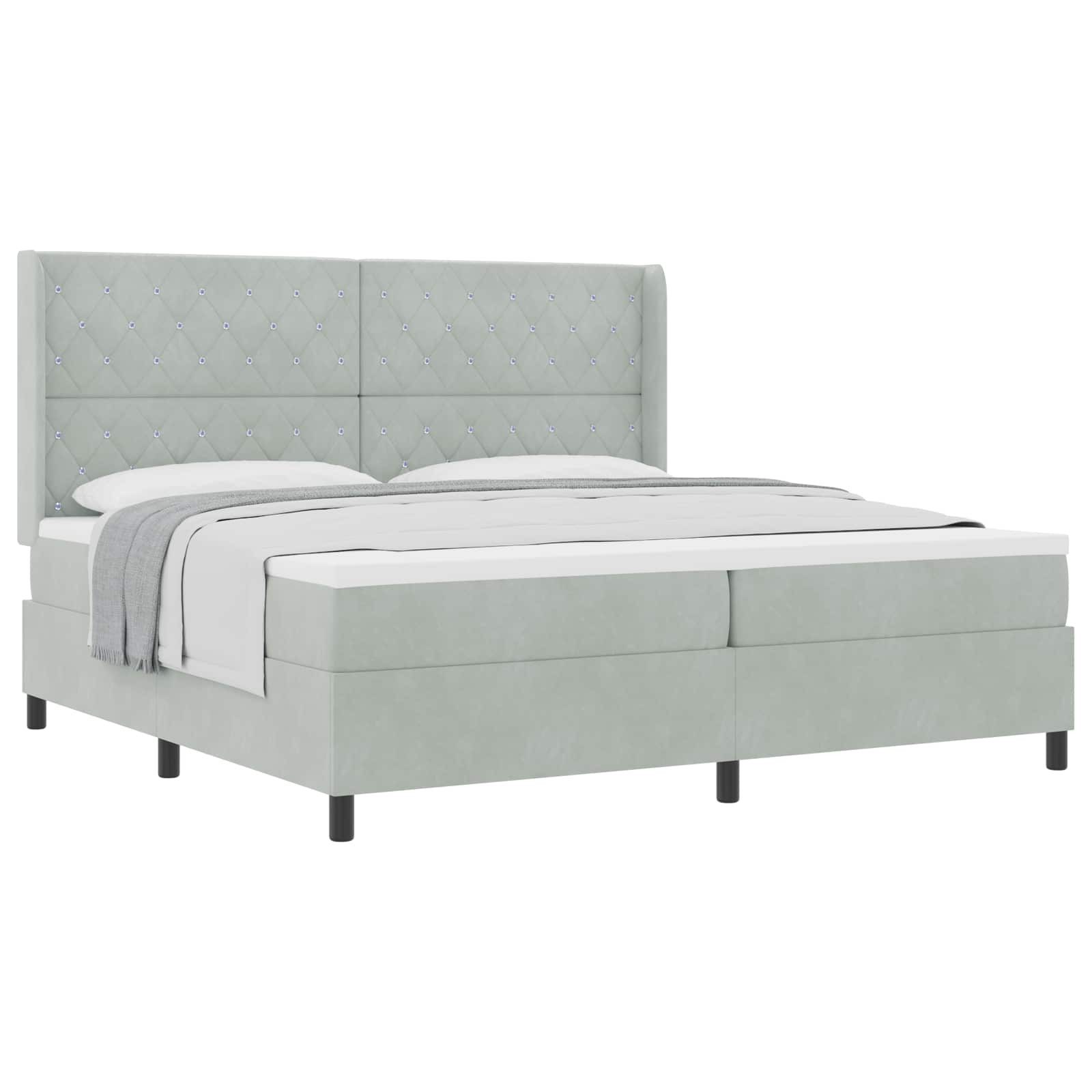 Bett Boxspringbett mit Matratze Hellgrau 200 x 200 cm Samt