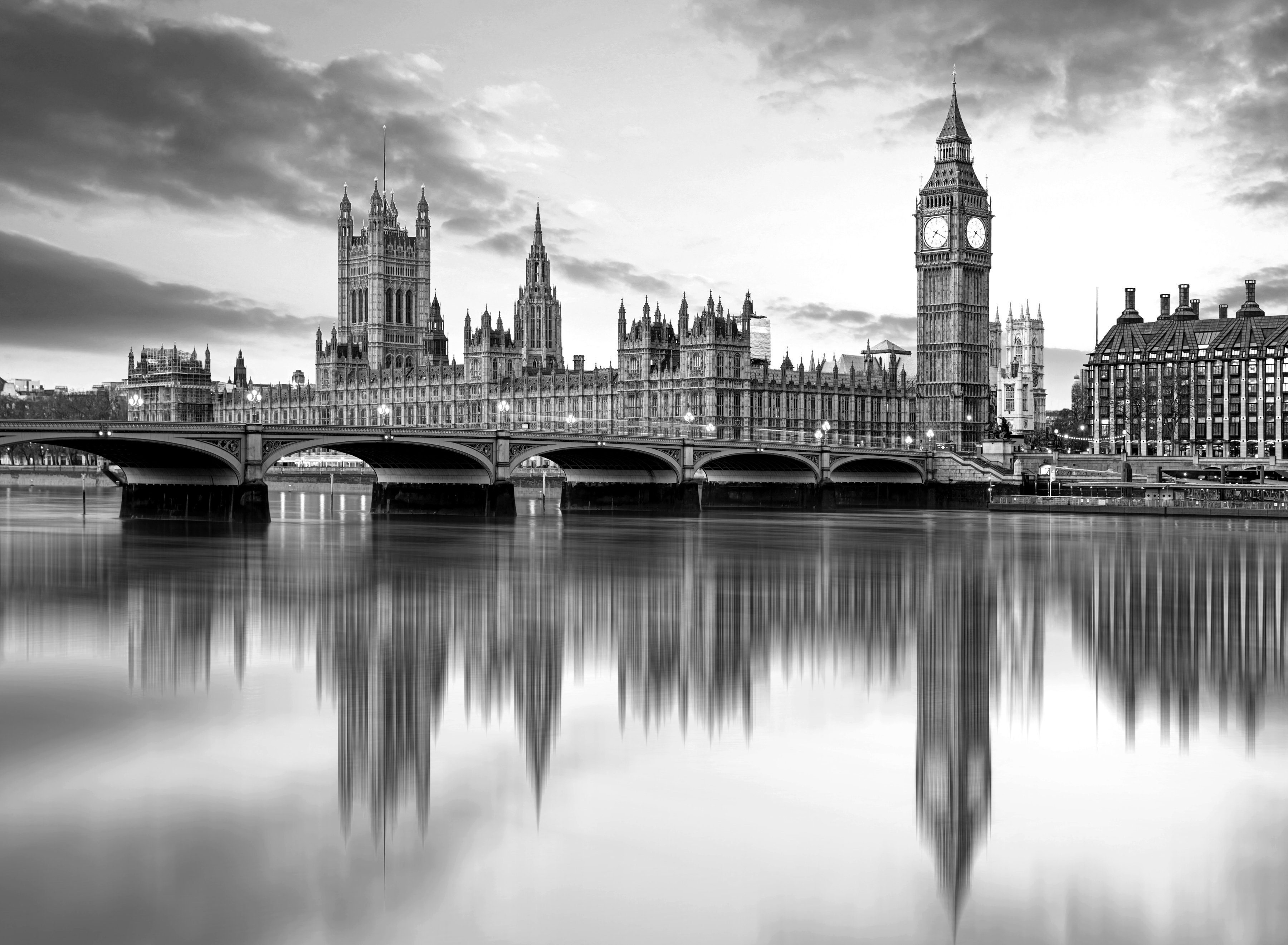 Papermoon Fototapete London & Weiß Schwarz