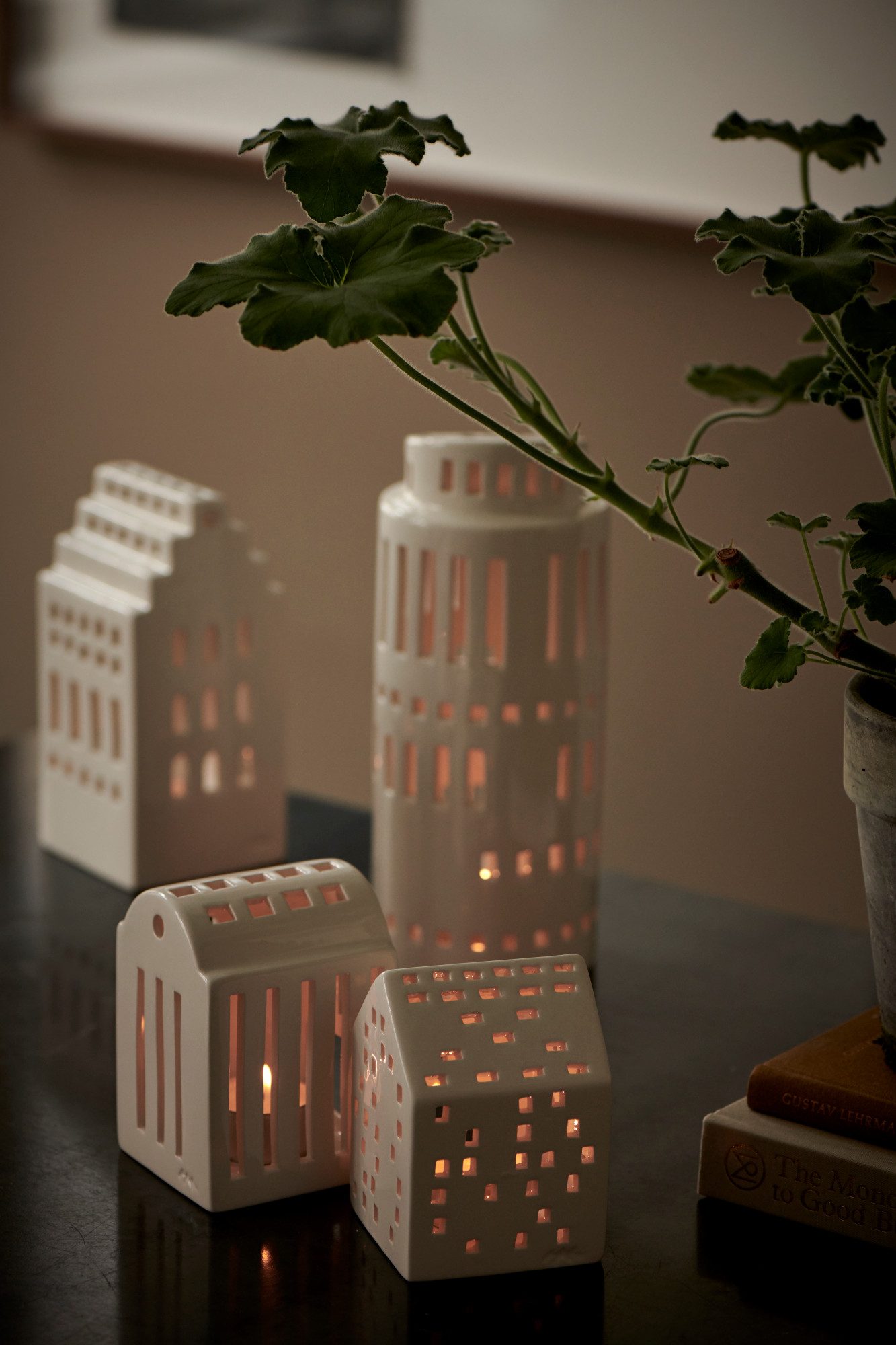 Kähler Teelichthalter Kähler Urbania Lichthaus Smithy H10.5 weiss günstig online kaufen