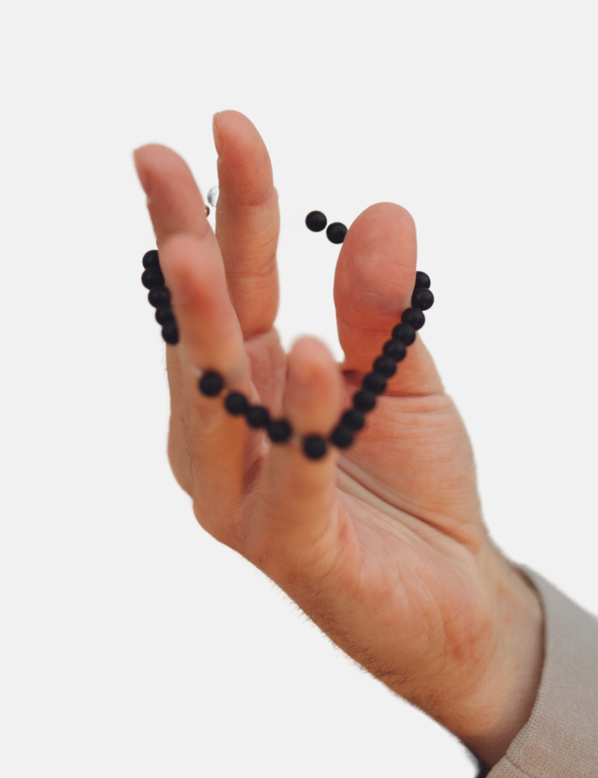 GOOD.designs Perlenarmband (1-tlg), aus Achat-Steinen mit dem Buchstaben R
