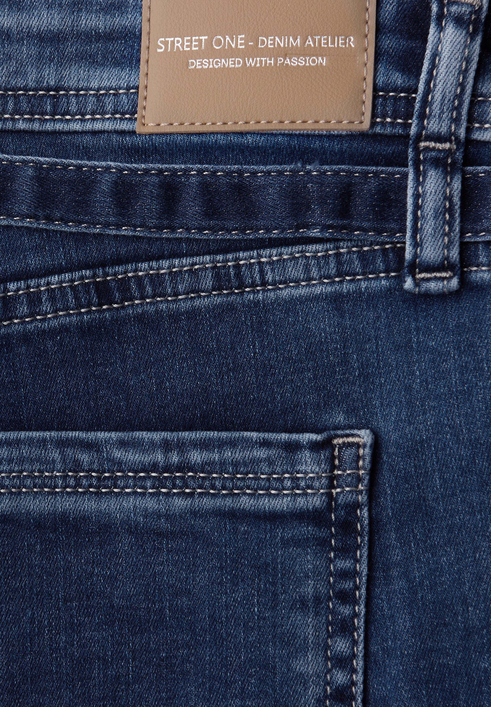 STREET ONE Loose-fit-Jeans Style Emee mit praktischem Denim-Gürtel – Bild 3 von 5