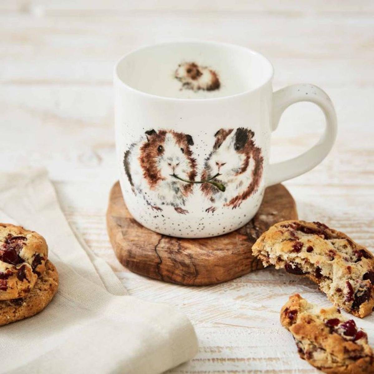 Wrendale Becher Wrendale Designs Porzellan-Becher Meerschweinchen Freunde, Porzellan
