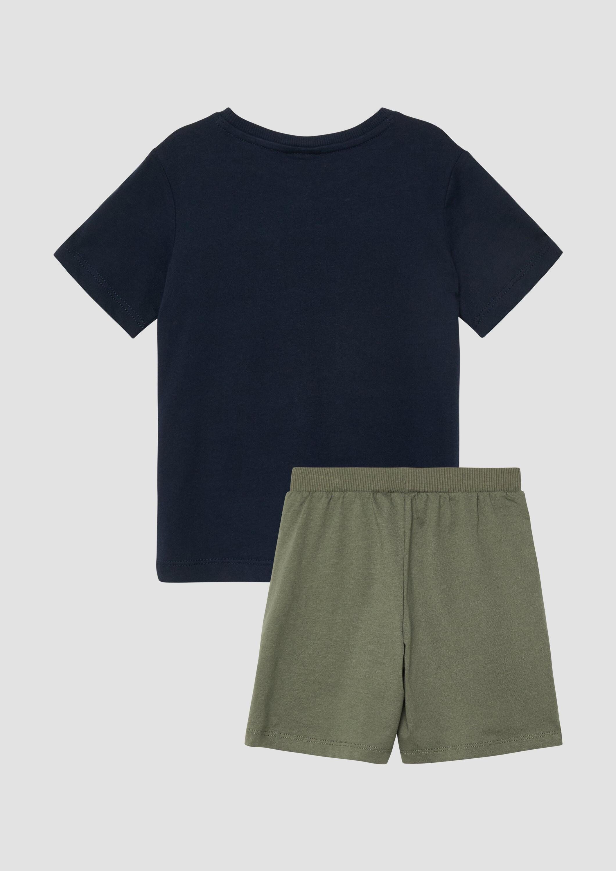 s.Oliver Kurzarmshirt T-Shirt Set aus T-Shirt mit Frontprint und Jersey-Bermuda