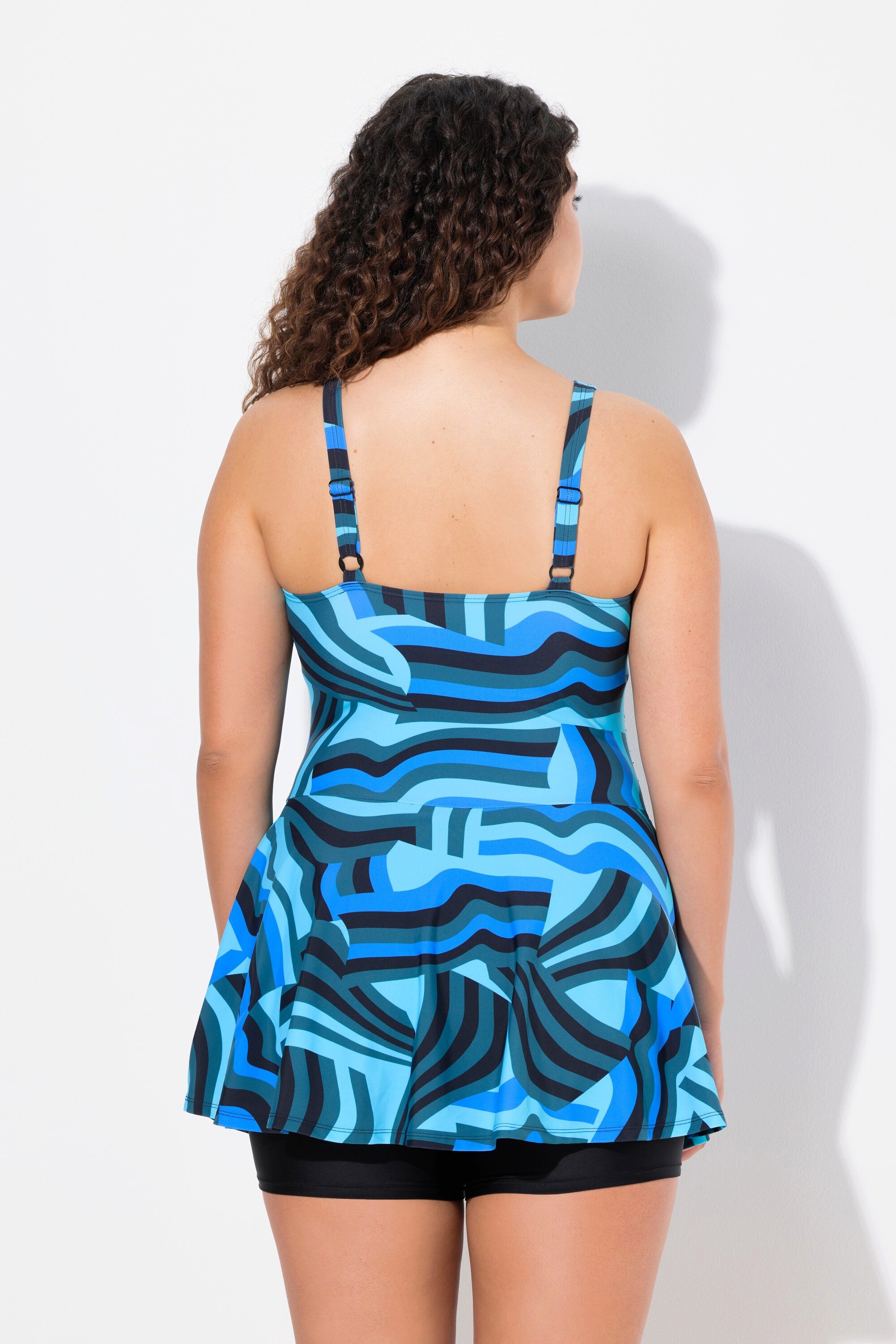 Ulla Popken Badekleid Badekleid Wellenmuster Softcups Shorts recycelt