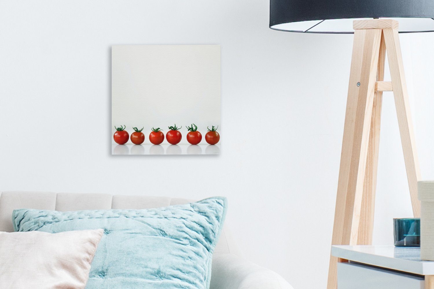 in für Hintergrund, einer Schlafzimmer Tomaten Leinwandbild weißem (1 Kleine Bilder Leinwand Reihe Wohnzimmer OneMillionCanvasses® St), mit