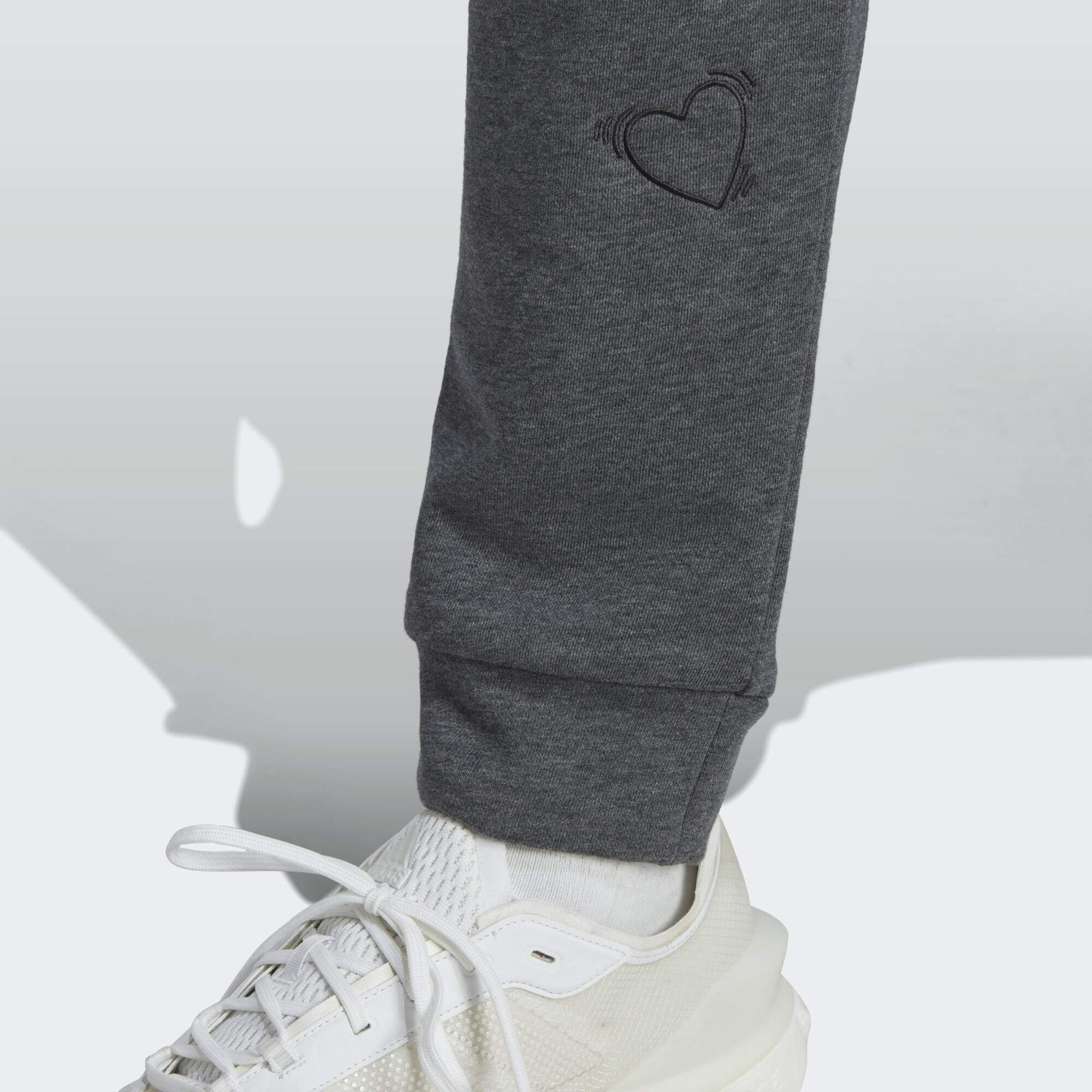 DAY VALENTINE’S HOSE Jogginghose Heather Grey Dark Sportswear adidas