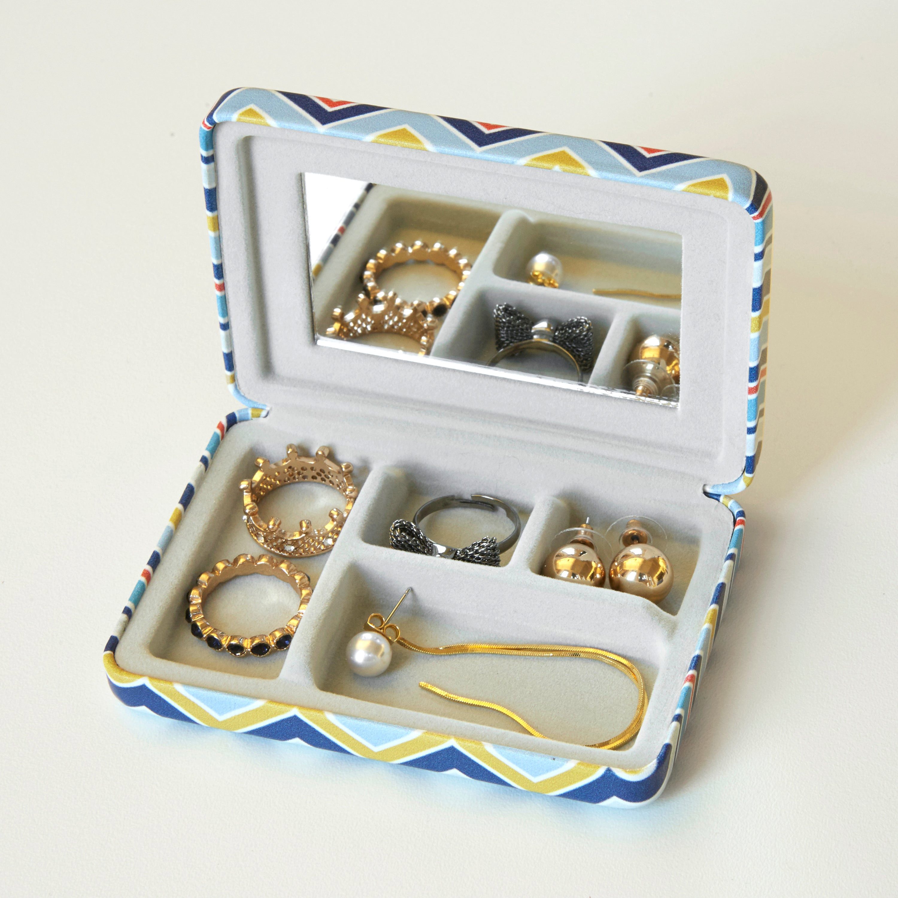 WestCraft Schmucketui tragbares kleines Schmuckkästchen Etui, Reise Schmuckaufbewahrung, Schmuckschatulle Reise Mini Jewelry Box für Ringe, Ohrringe, Halskette – Bild 2 von 5