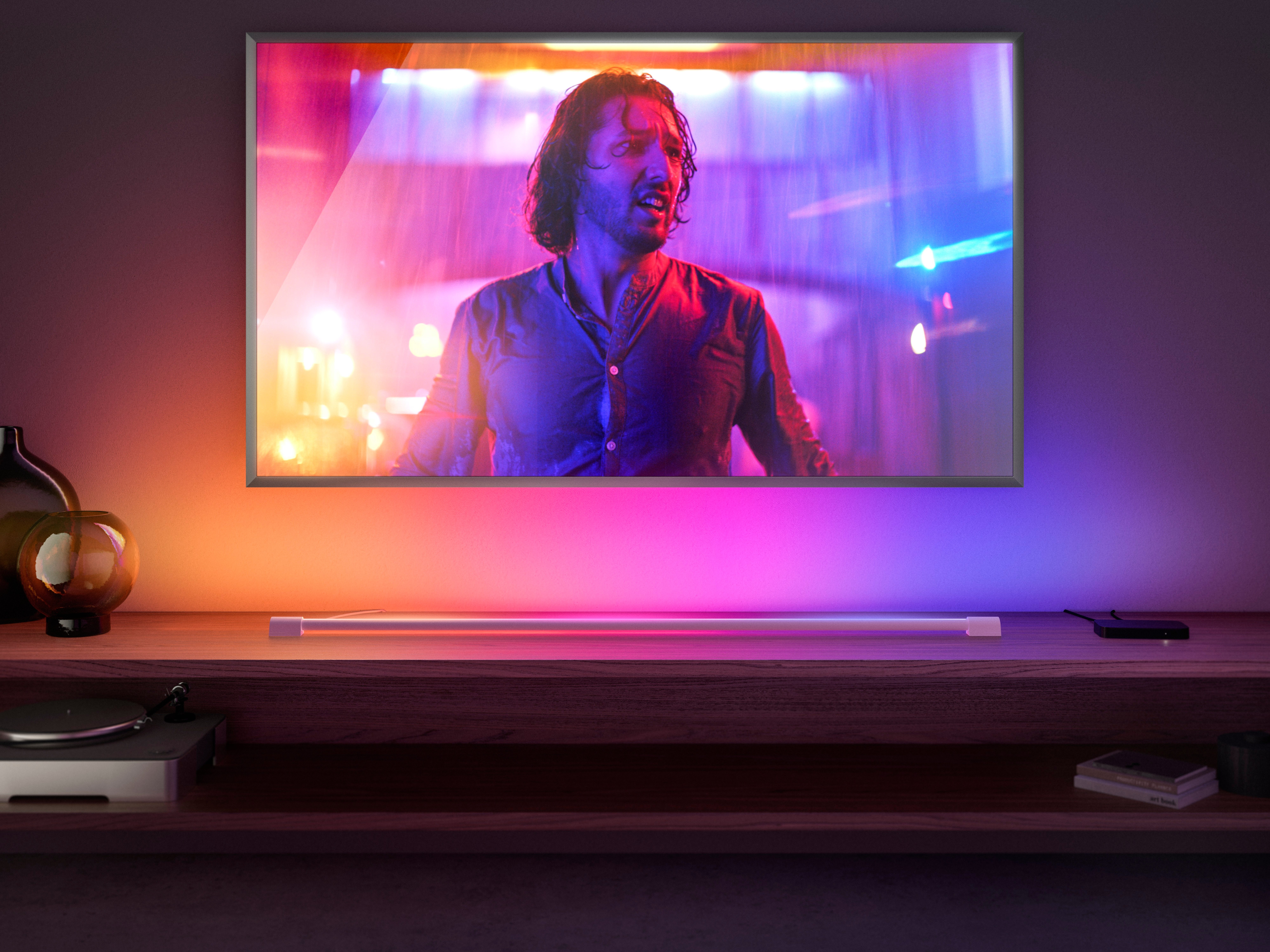 Philips Hue LED Lichtleiste Play Gradient Light Tube 125cm, Abschaltautomatik, Bluetooth, CCT - über Fernbedienung, Dimmfunktion, Farbsteuerung, Farbwechsel, Le – Bild 2 von 5