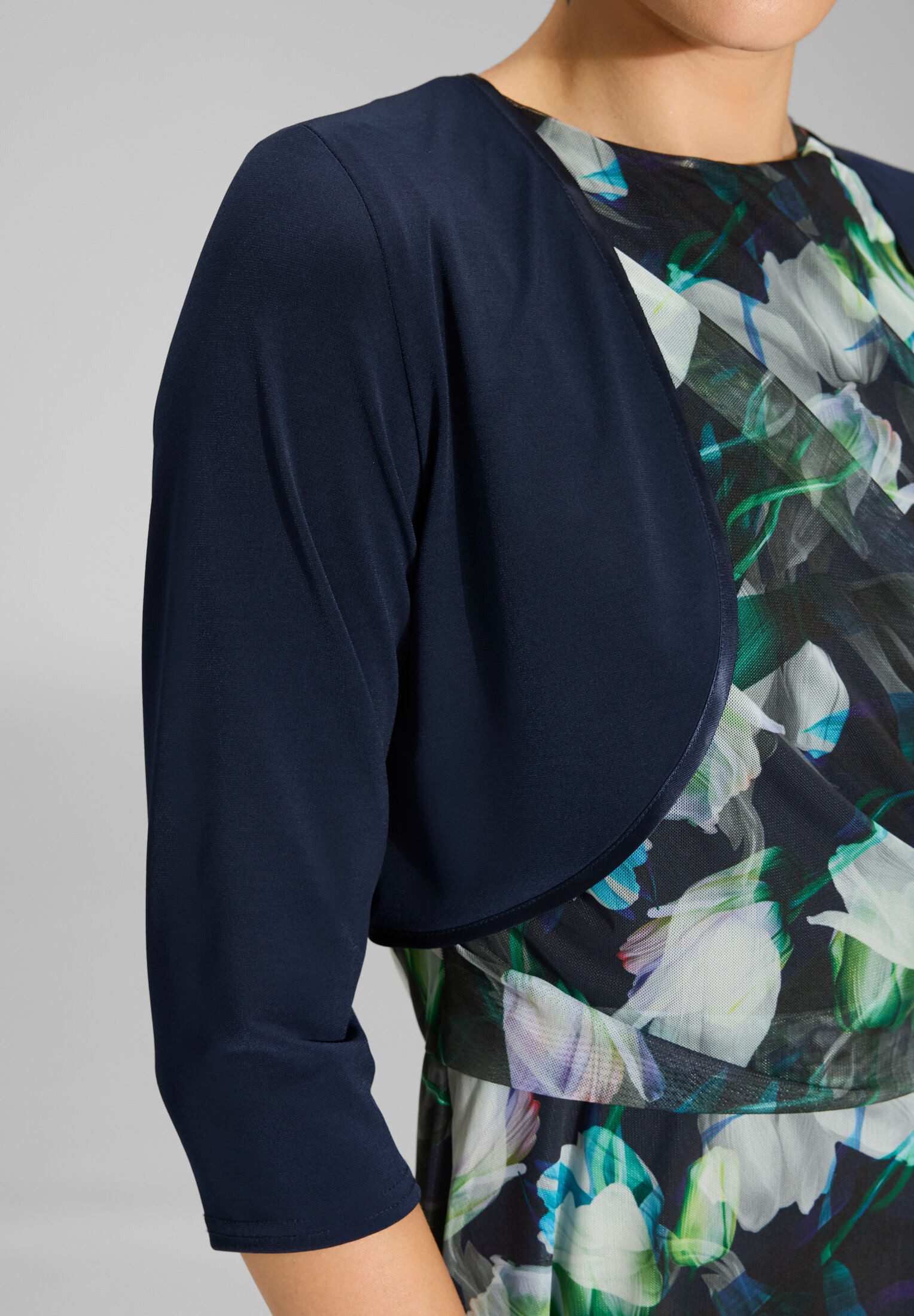 SWING Boleroblazer - Bolero aus Jersey mit Dreiviertelärmeln Figurbetonter Schnitt – Bild 4 von 5