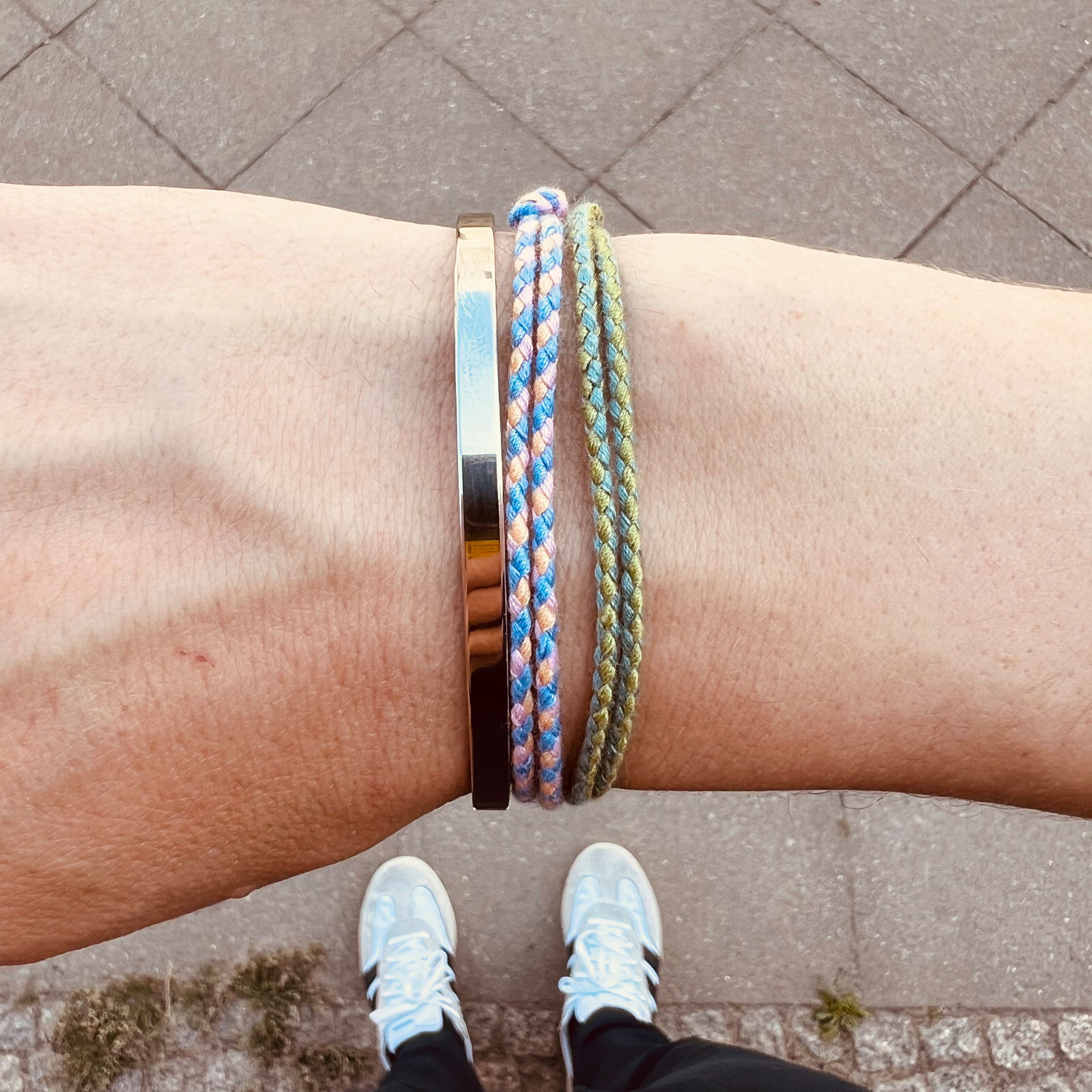 Made by Nami Armband Set Armband Herren Damen bunt mit verschiedenen Armbändern, aus Stoff und Edelstahl - Schlichtes Design - Wasserfest