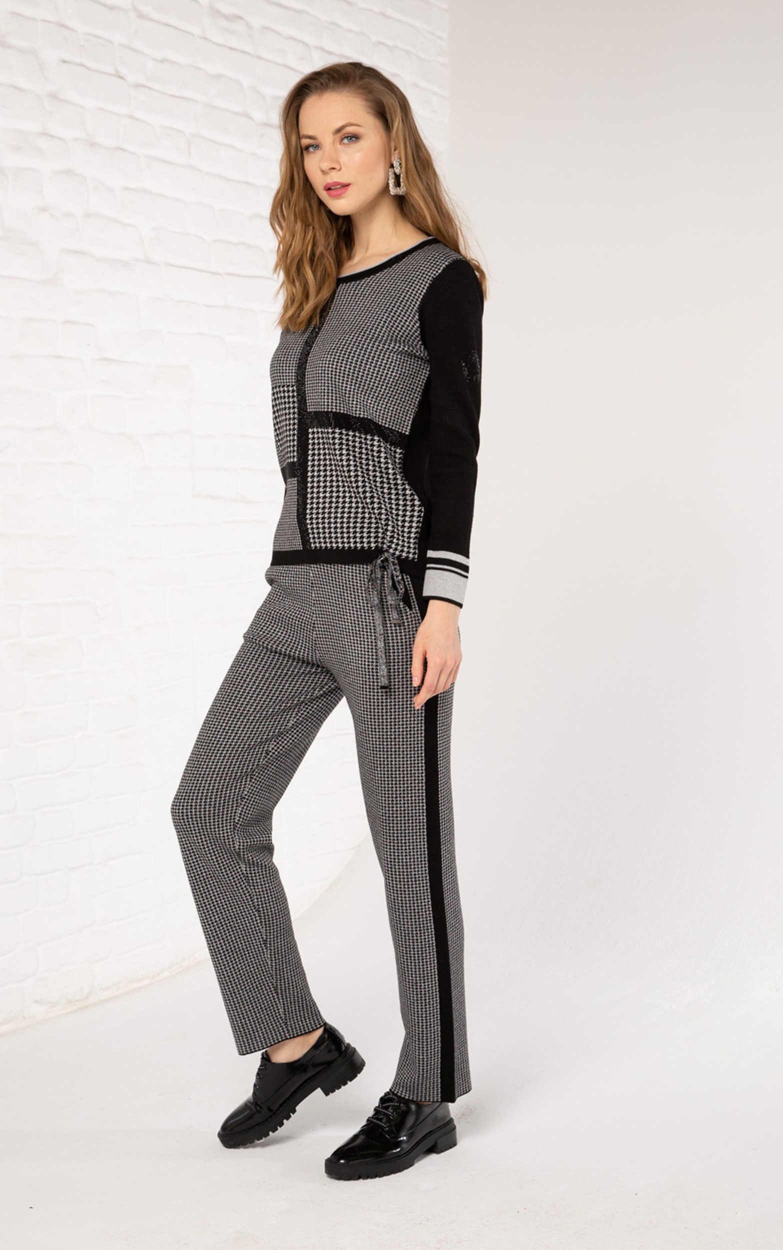 Passioni Strickpullover mit Hahnentrittmuster und Glitzersteinen