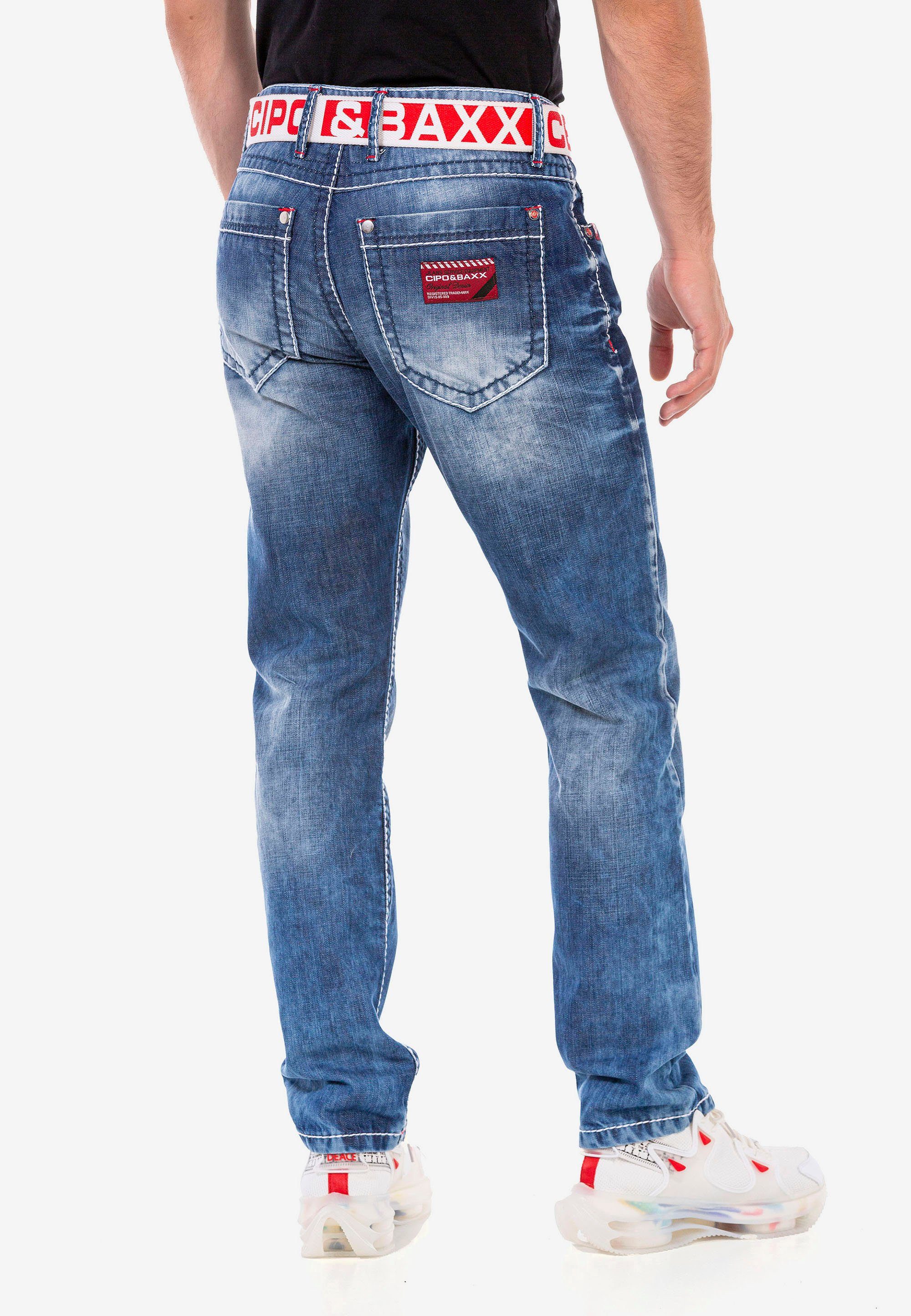 Baxx & Cipo trendigen Straight-Jeans Ziernähten mit