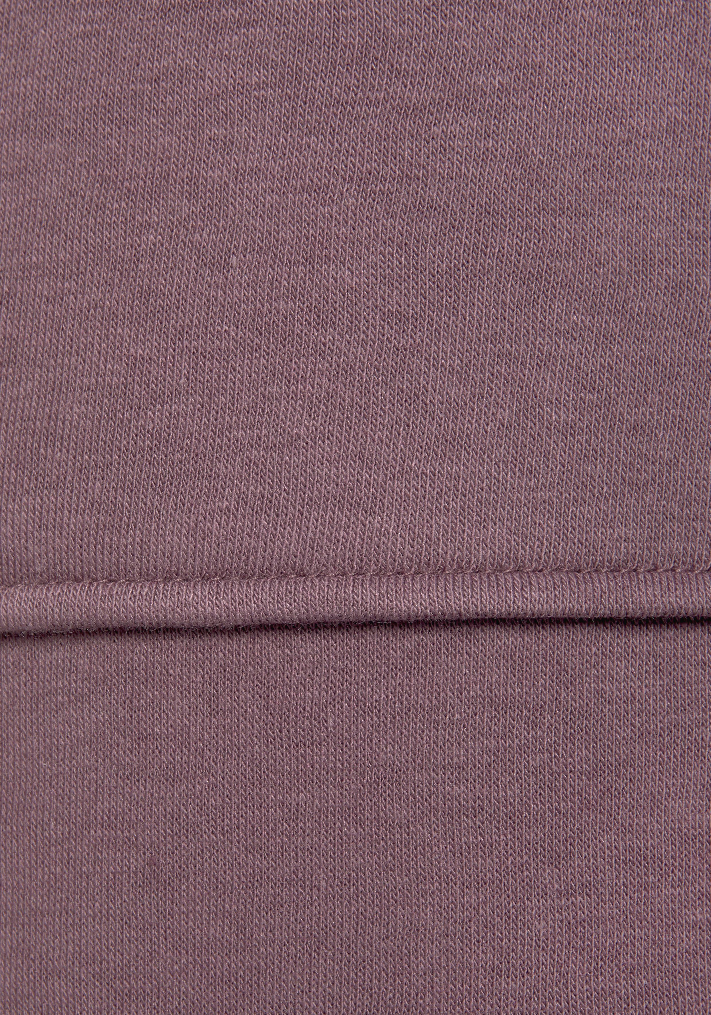 Bench. Loungehose mit aufgesetzten Loungeanzug lila Taschen