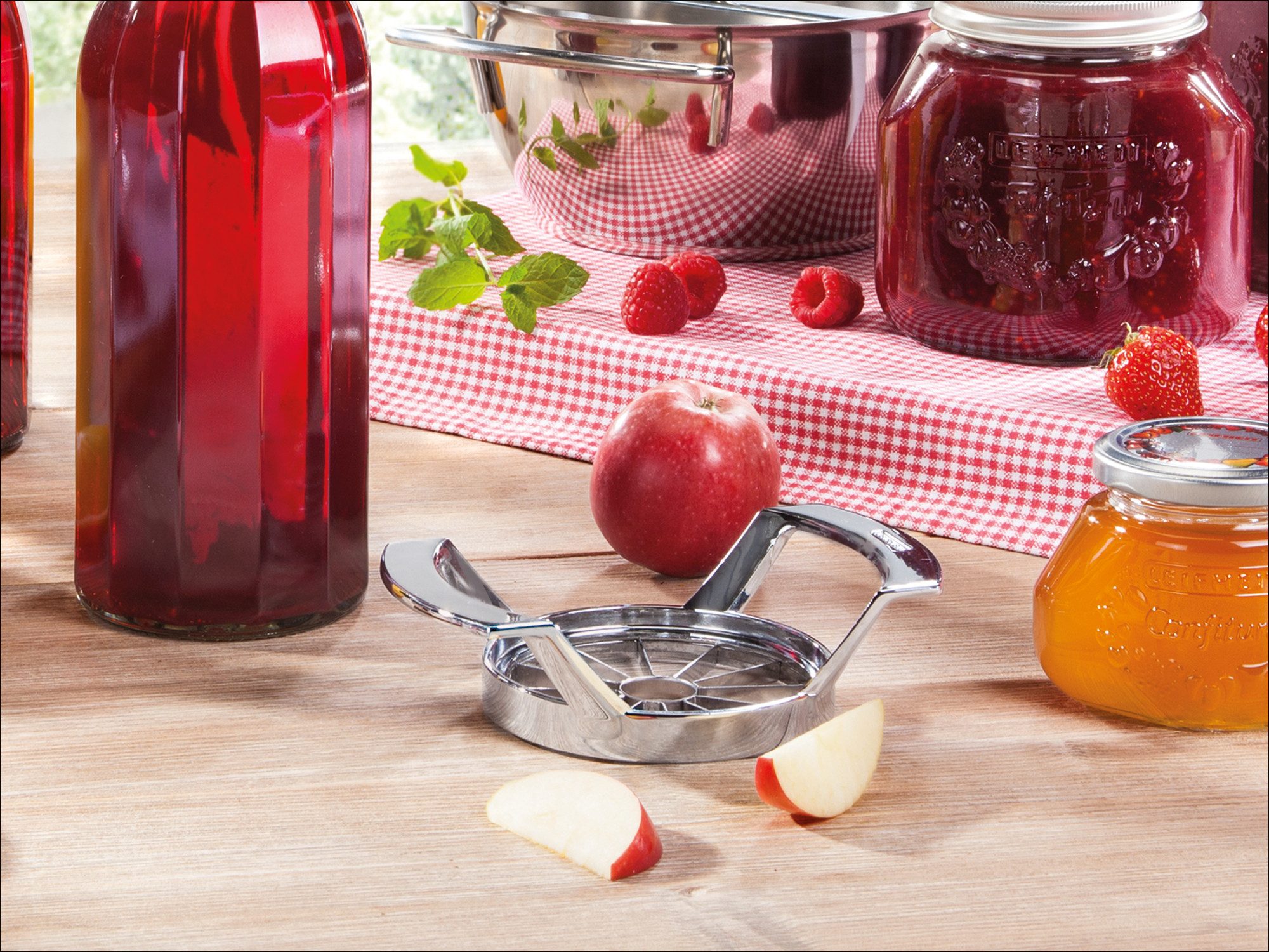Leifheit Obstschneider Apfelteiler, (1-tlg), Teilt Äpfel und Birnen, entkernt zugleich, leichte Reinigung