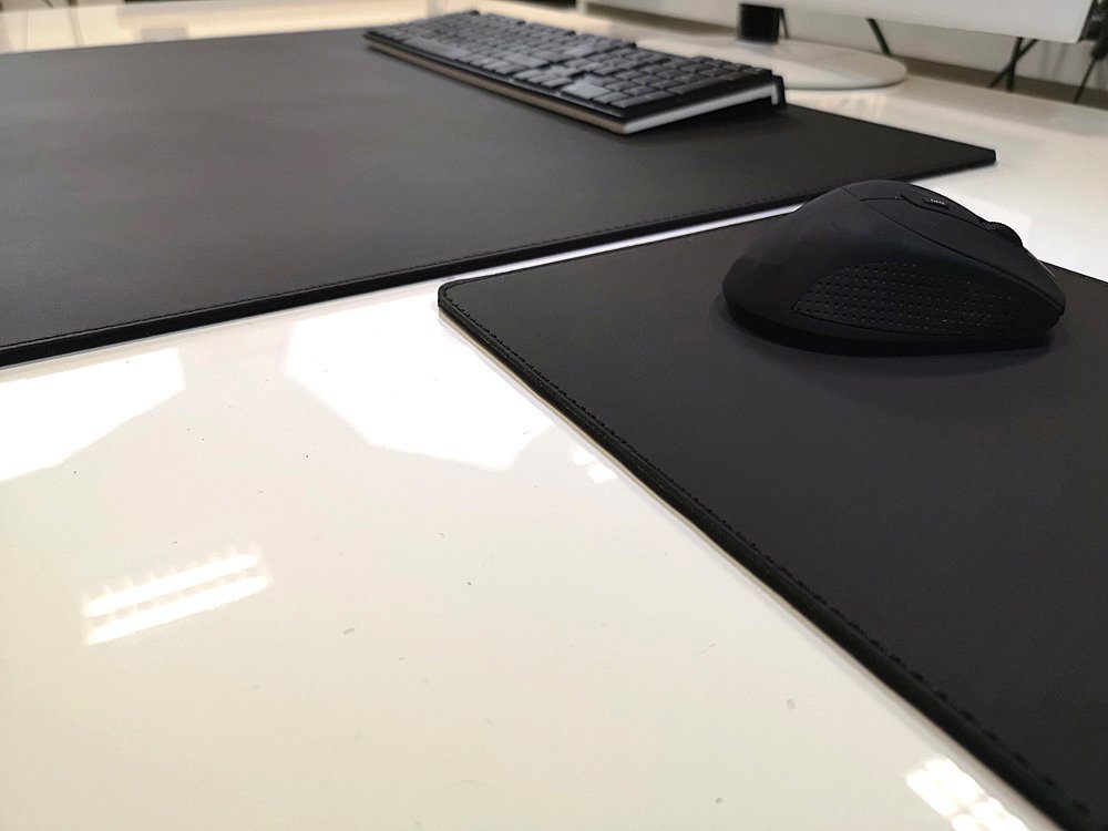 Profi Mats Schreibtischunterlage mit Mauspad Echt Leder Schwarz 70 x 50 Rindsleder