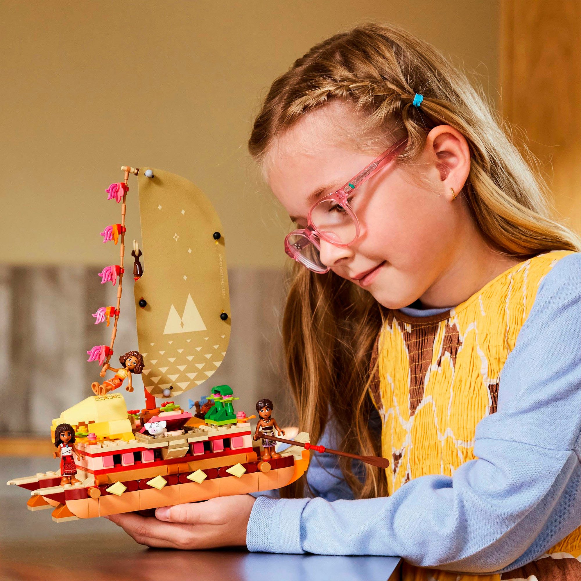 LEGO® Vaianas Abenteuerfloß (43270), LEGO Disney Princess Konstruktionsspie günstig online kaufen