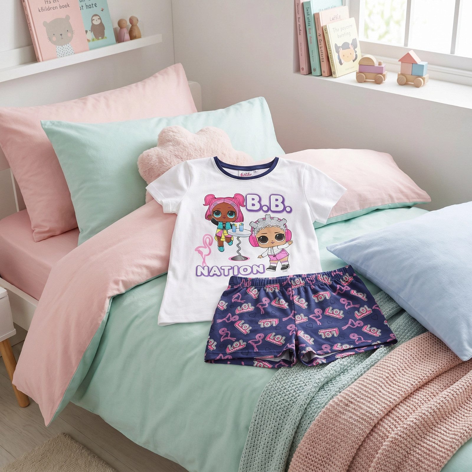 L.O.L. SURPRISE! Schlafanzug LOL Surprise Mädchen Kurzpyjama 104-122 Baumwolle Lila Shirt Shorts Gr. 104 bis 122 - 100% Baumwolle
