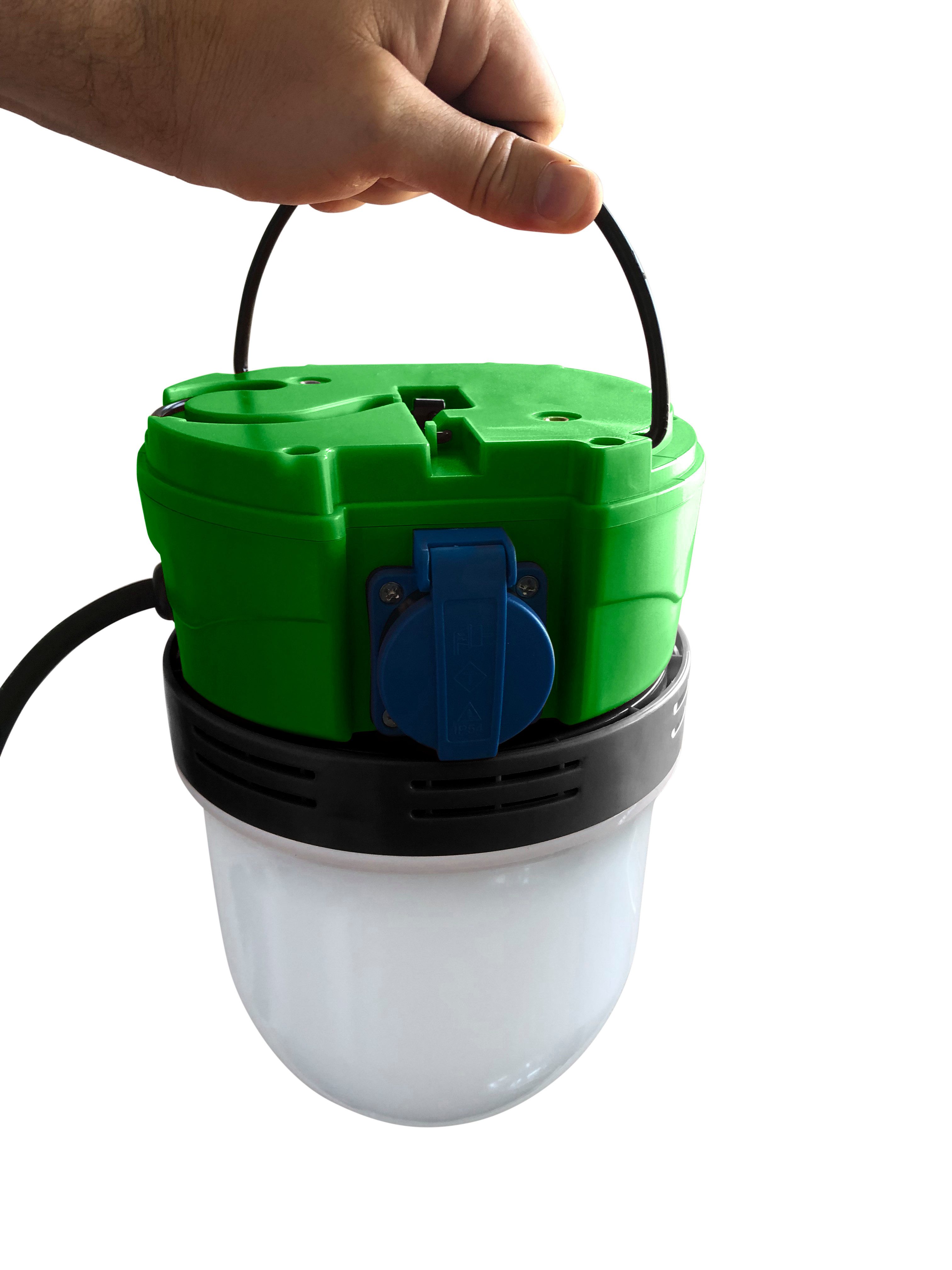 BERG TECTOOL Baustrahler LED-STRAHLER BCL 360° LED 50 ARBEITSLEUCHTE [230V-EU] - IP54, LED fest integriert, 6500K, zwei Steckdosen, Tragegrfiff, kann an Stativen befestigt werden