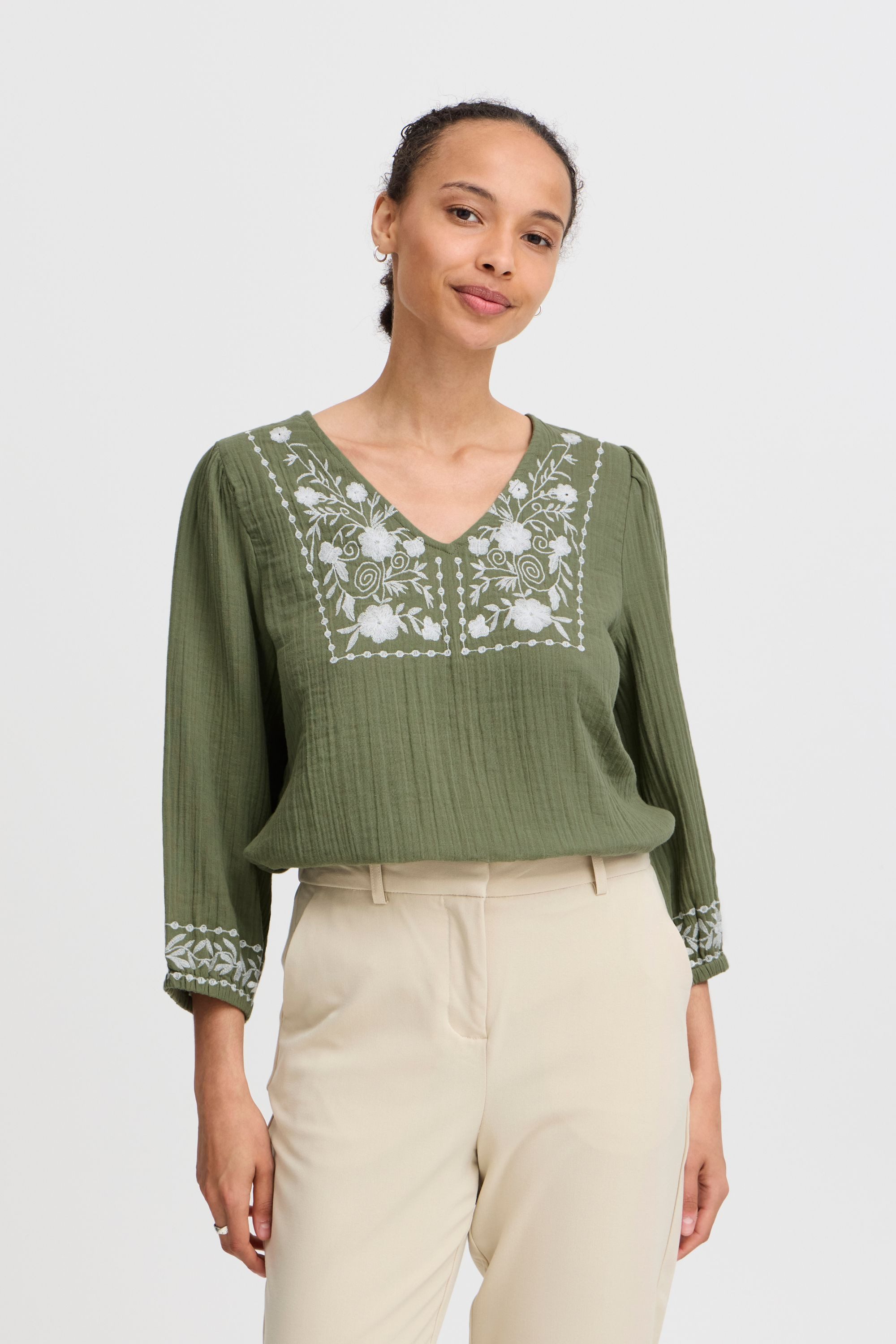 Kurzarmbluse BYICOLET VNECK BLOUSE -