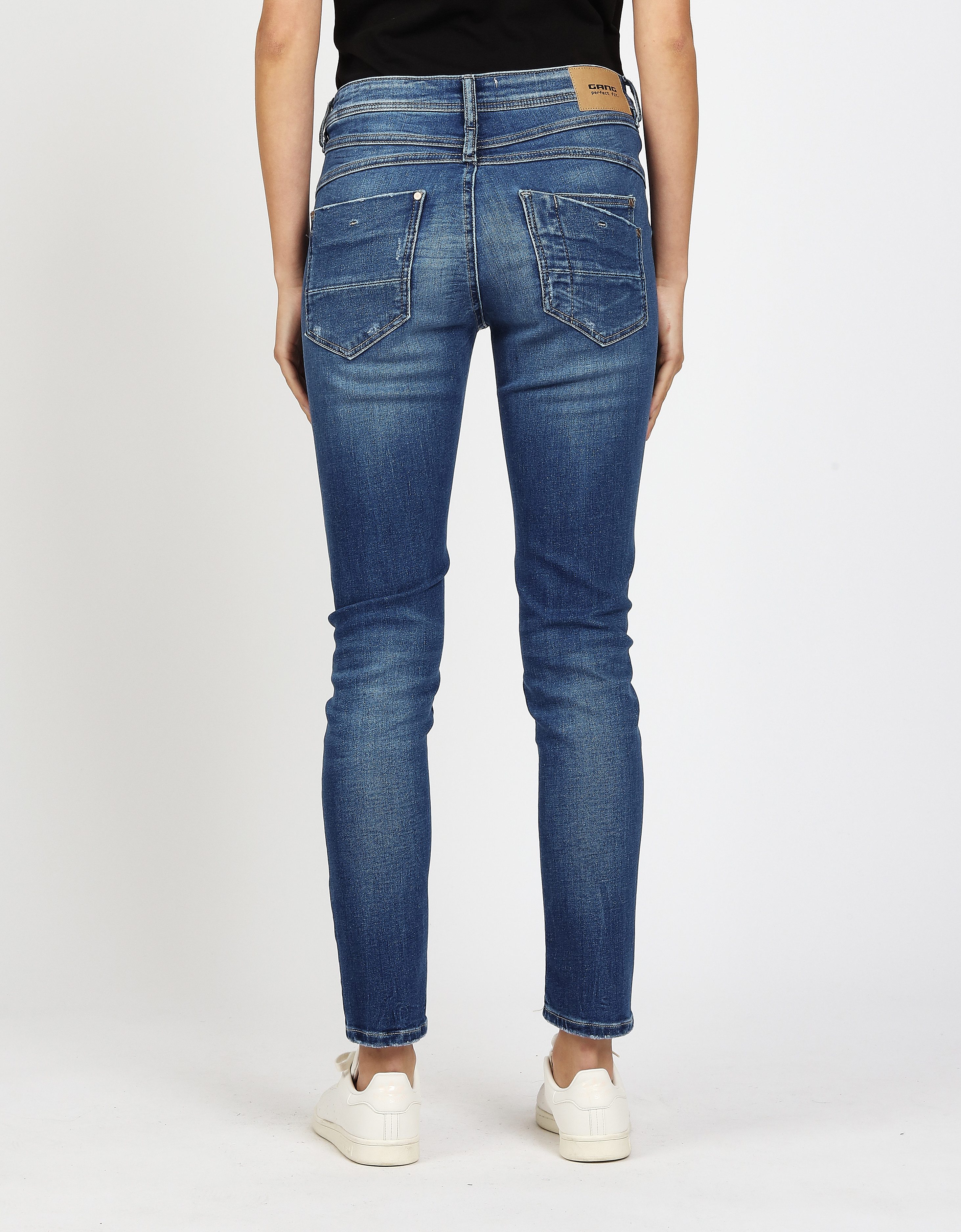 GANG Relax-fit-Jeans 94AMELIE mit Used-Effekten günstig online kaufen
