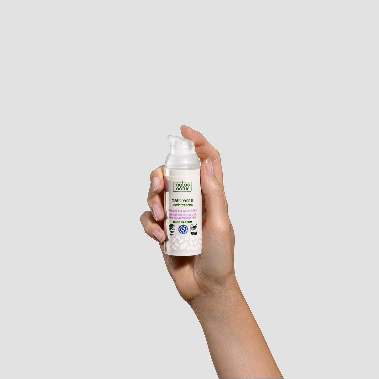 Matas Nachtcreme Natur Nachtcreme, Vitamin E schützt die Haut vor freien Radikalen.