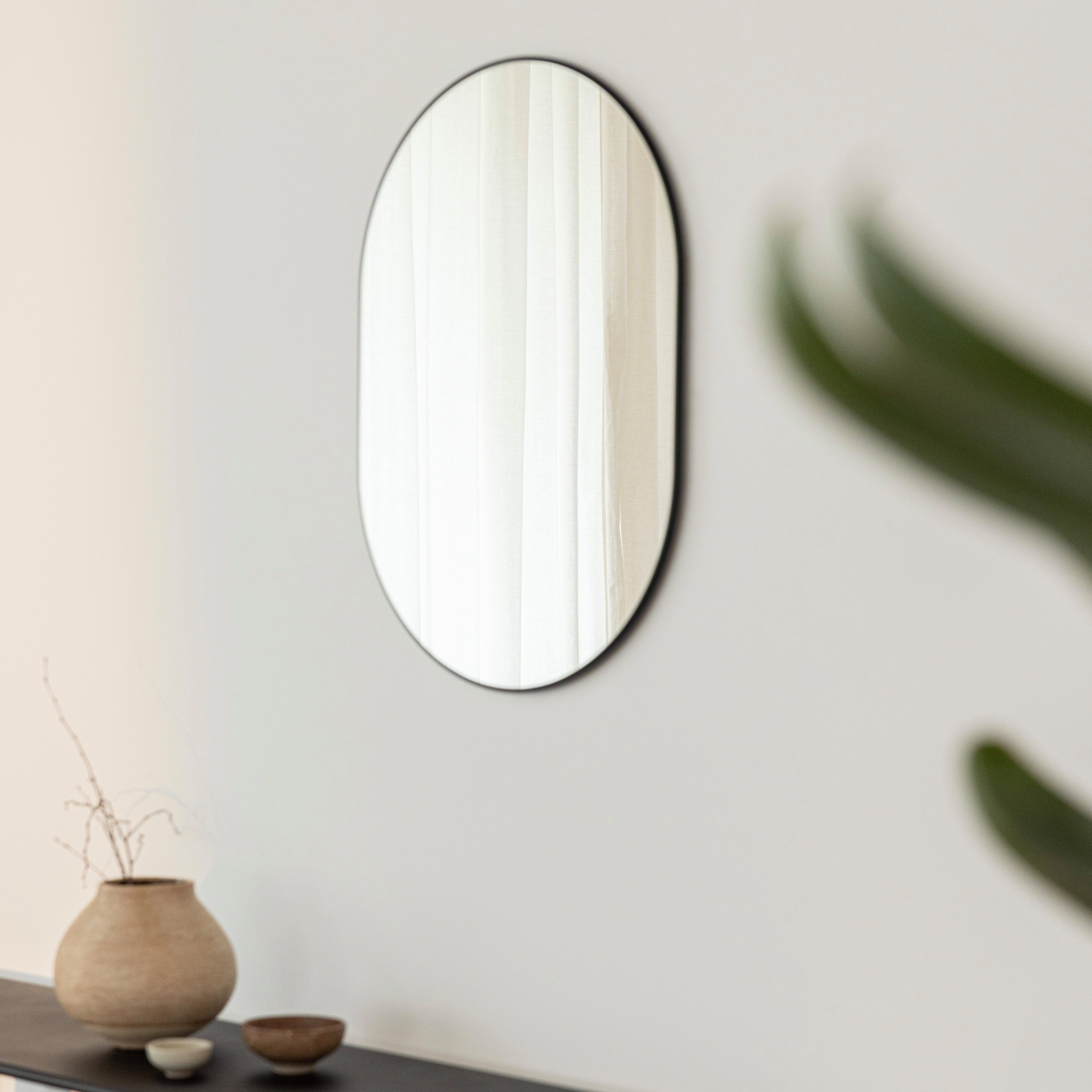 Metallbude Wandspiegel CAYA, oval, minimalistisches Design, 57 x 41 cm
