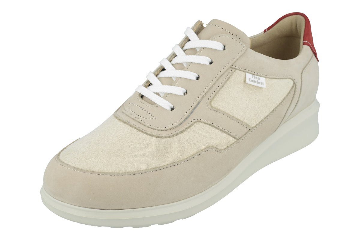 Schnürschuh