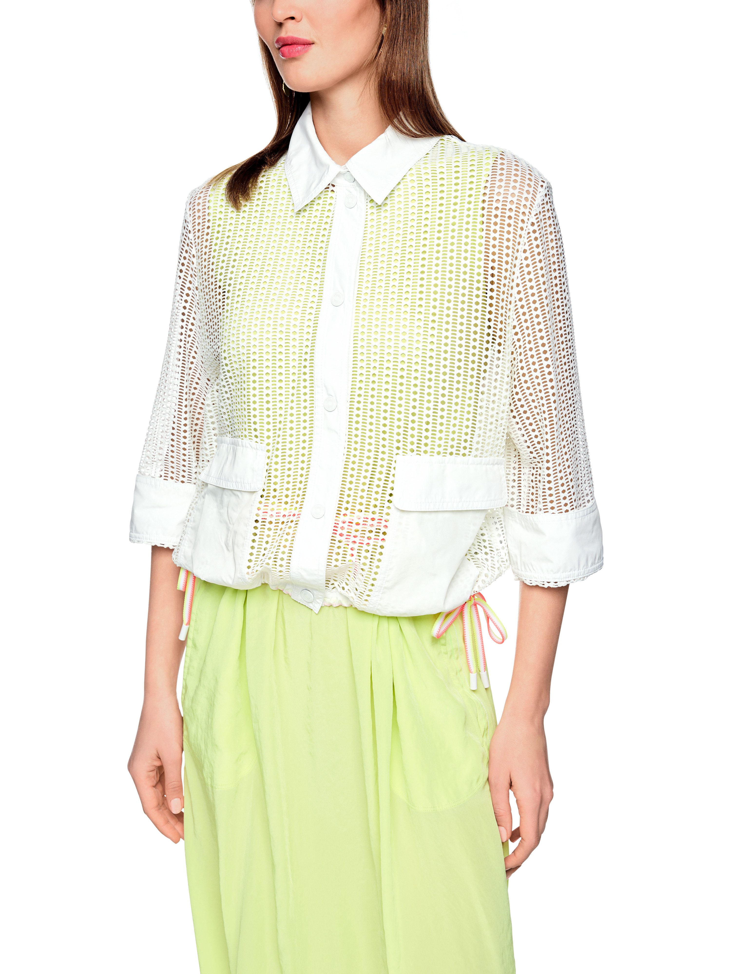 Marc Cain Kurzjacke Dessert Fiesta Premium Damenmode mit Lochmuster