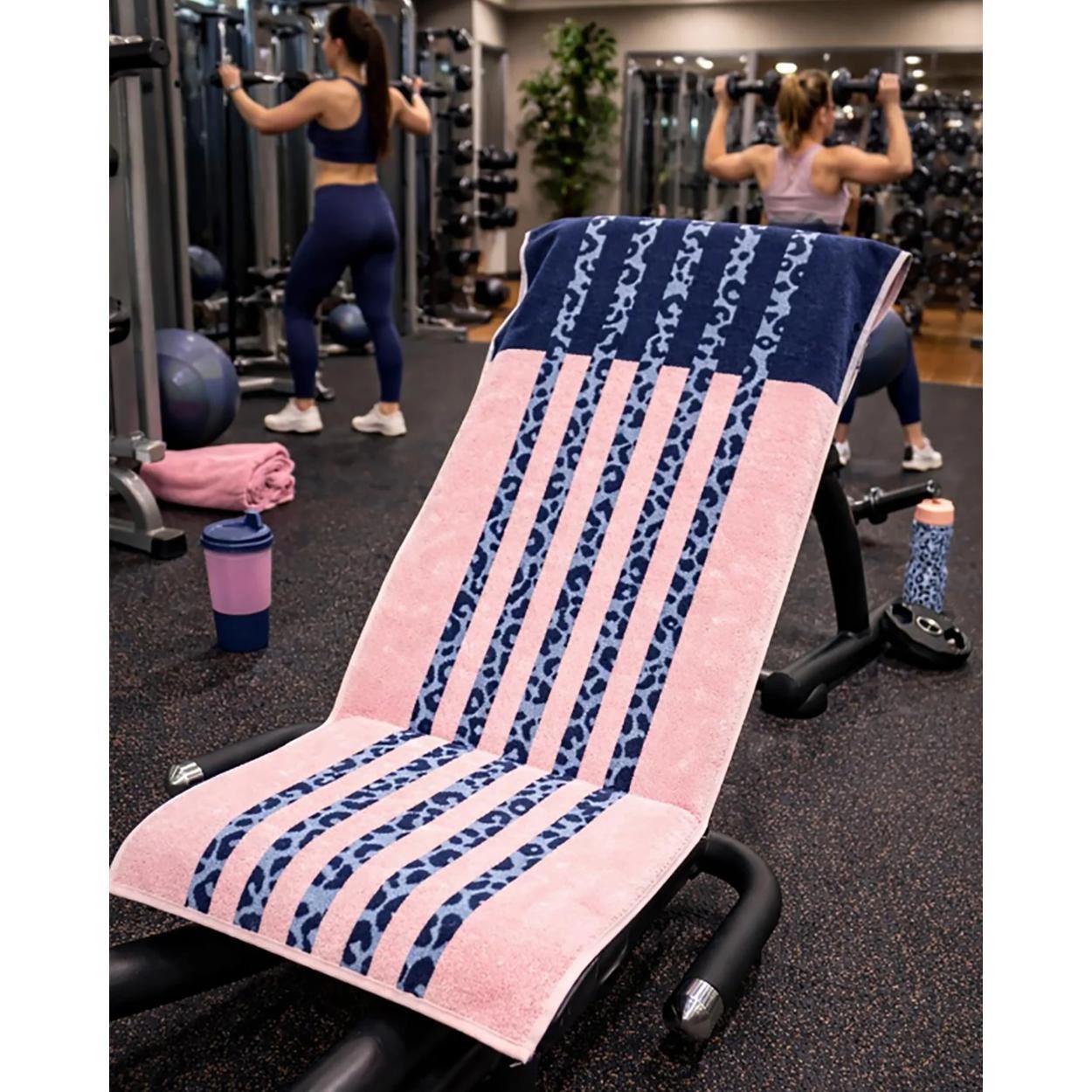 Cawö Badetücher Fitness Handtuch Leo Stripe Powder Blue (50x130 cm)