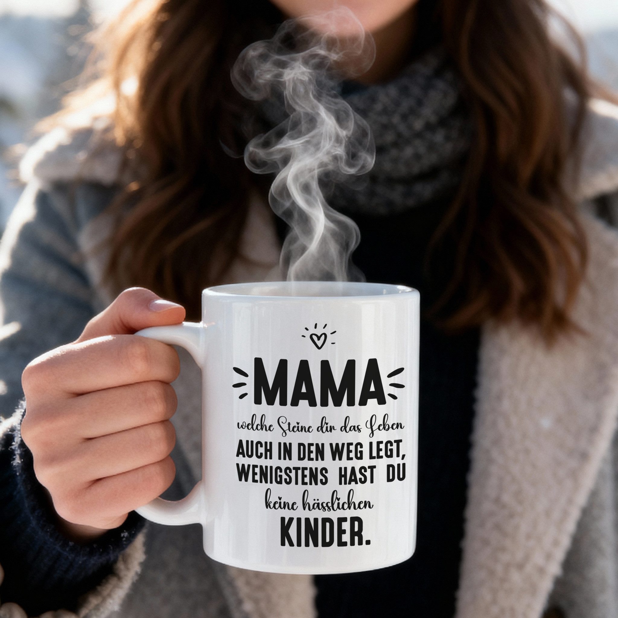 Herz & Heim Tasse "MAMA" als lustiges Geschenk für Mama - Spruchtasse zum Muttertag, Keramik, mit Aufdruck