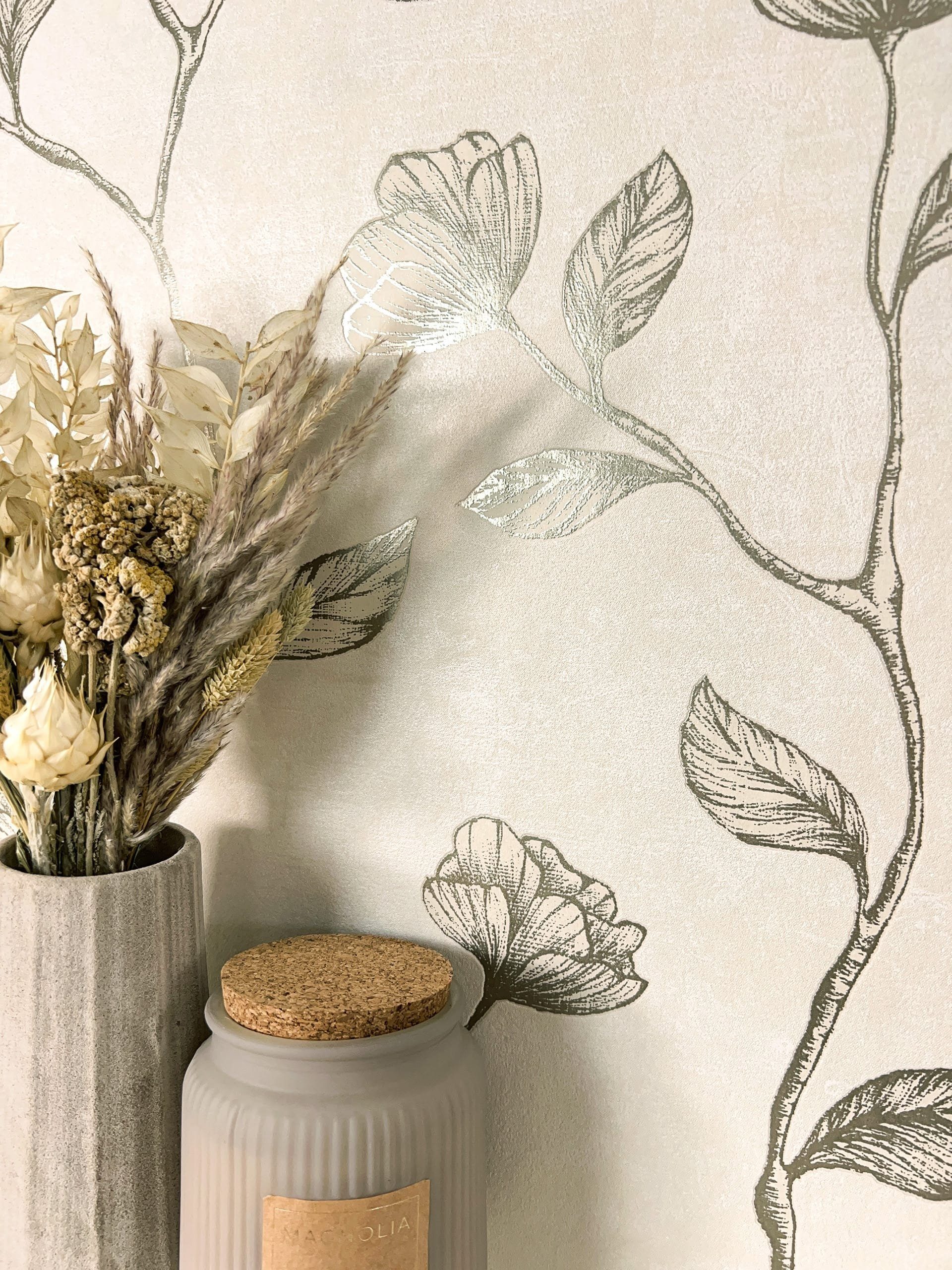 Newroom Vliestapete, Beige Tapete Floral Blumen - Blumentapete Rosentapete Gold Creme Romantisch 3D Optik Blätter Pflanzen für Schlafzimmer Wohnzimmer Küche
