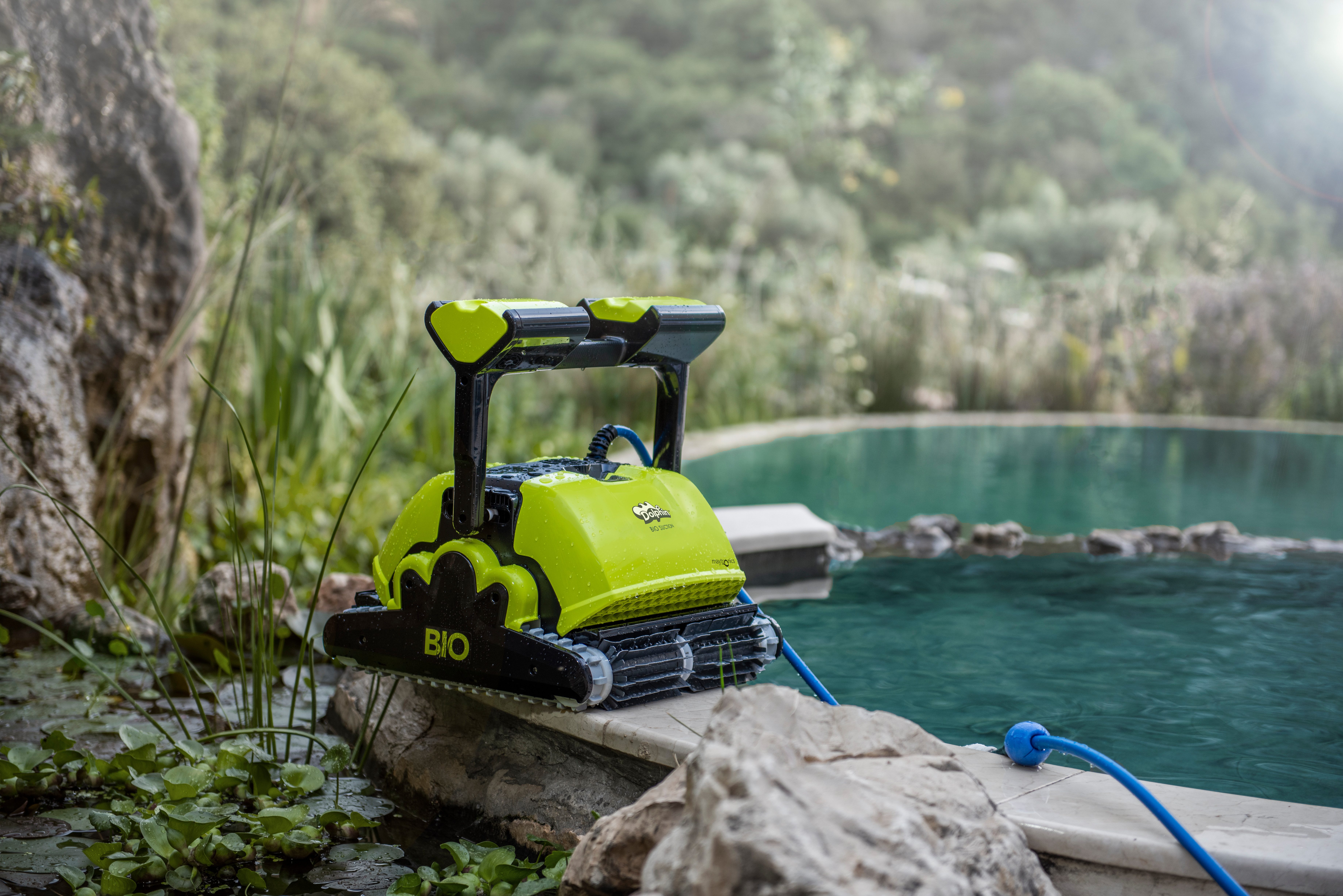 maytronics Poolroboter Teichroboter Dolphin Bio Suction, (Set), für Boden-/ Wand-/ Wasserlinienreinigung