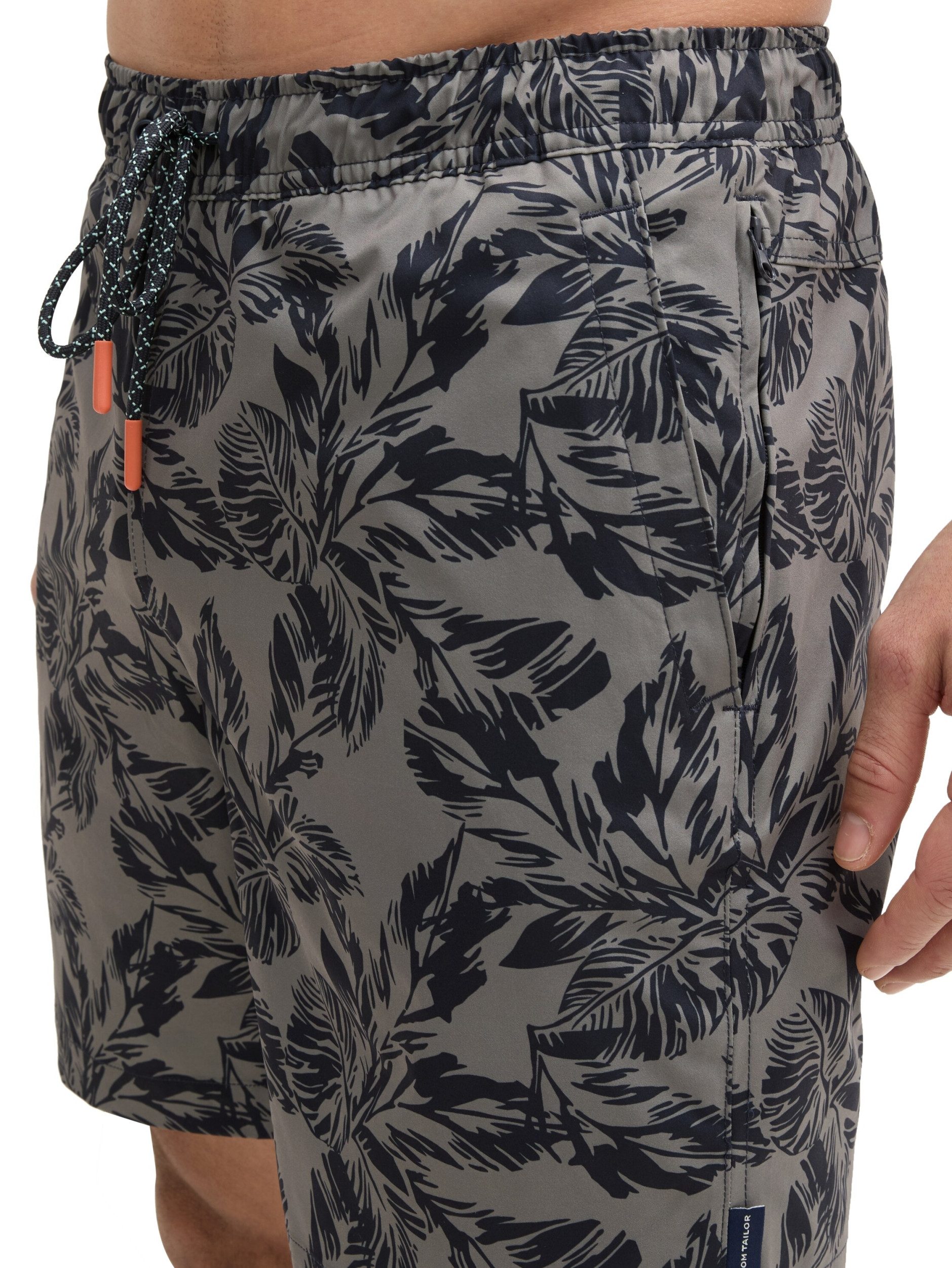 TOM TAILOR Bermudas all over printed swim shorts olive navy leaf design