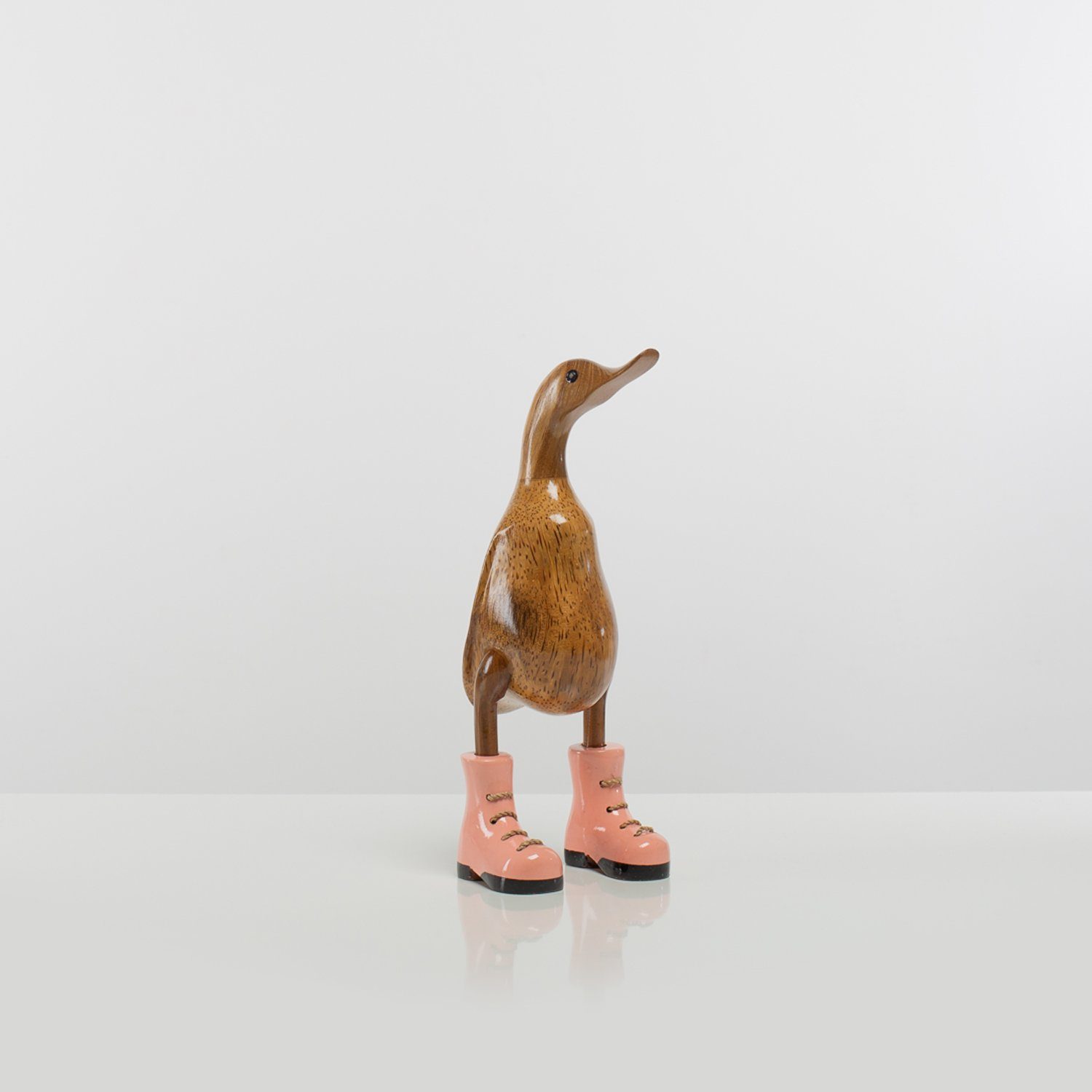 Rikmani Dekofigur Holzfigur Ente Stiefel - Handgefertigte Dekoration aus Holz Geschenk (3-er Set), 3 Holzarten rosa