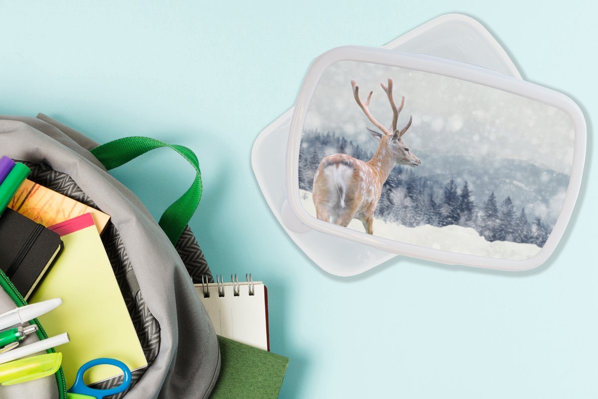 Kunststoff, Tiere, Lunchbox Brotbox für Kinder Mädchen für - und (2-tlg), Jungs Brotdose, weiß Winter - Hirsche und Erwachsene, MuchoWow