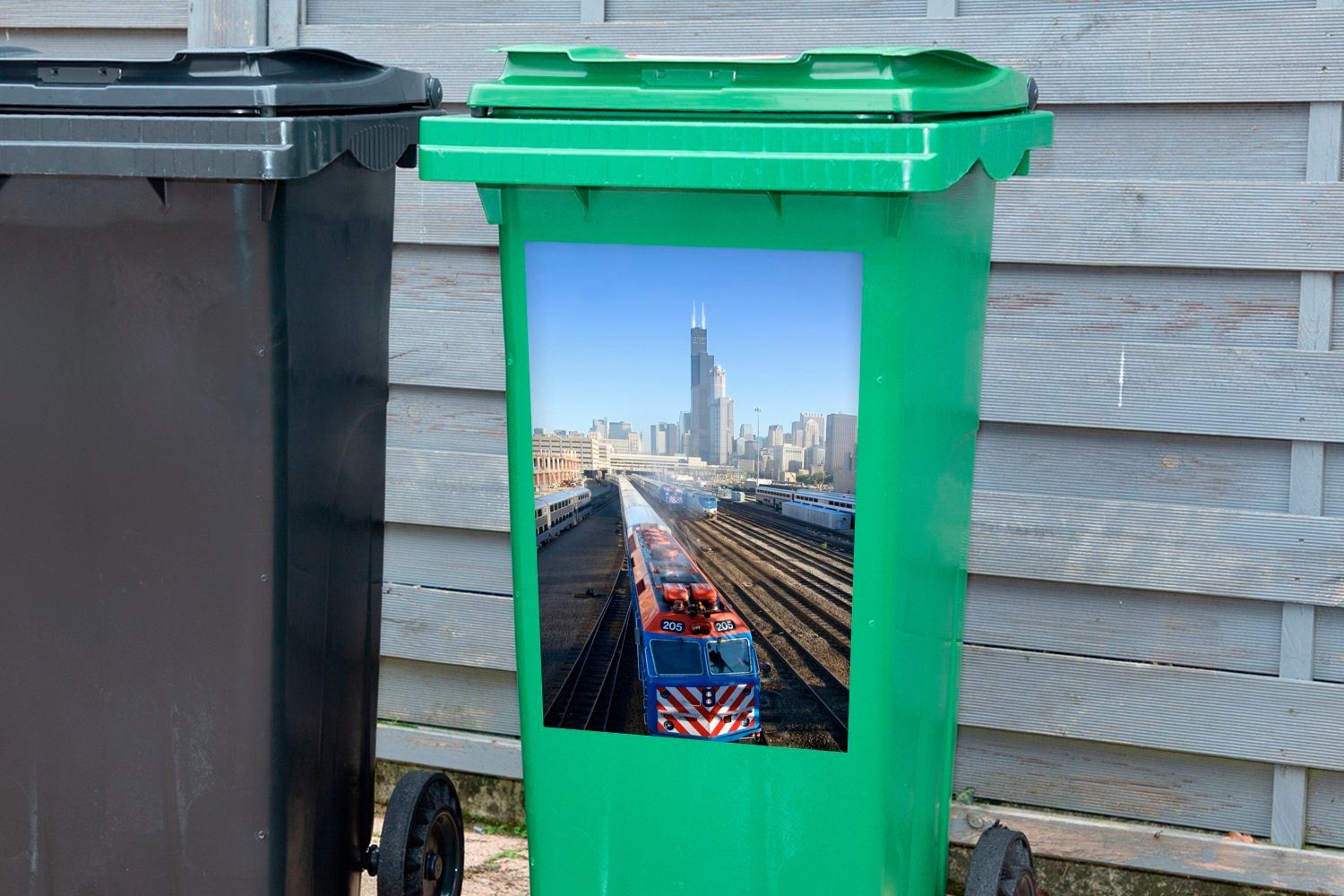 Wandsticker Tower Züge St), MuchoWow Sticker, Hintergrund (1 Mülltonne, Mülleimer-aufkleber, Container, Abfalbehälter Willis mit im in Chicago dem