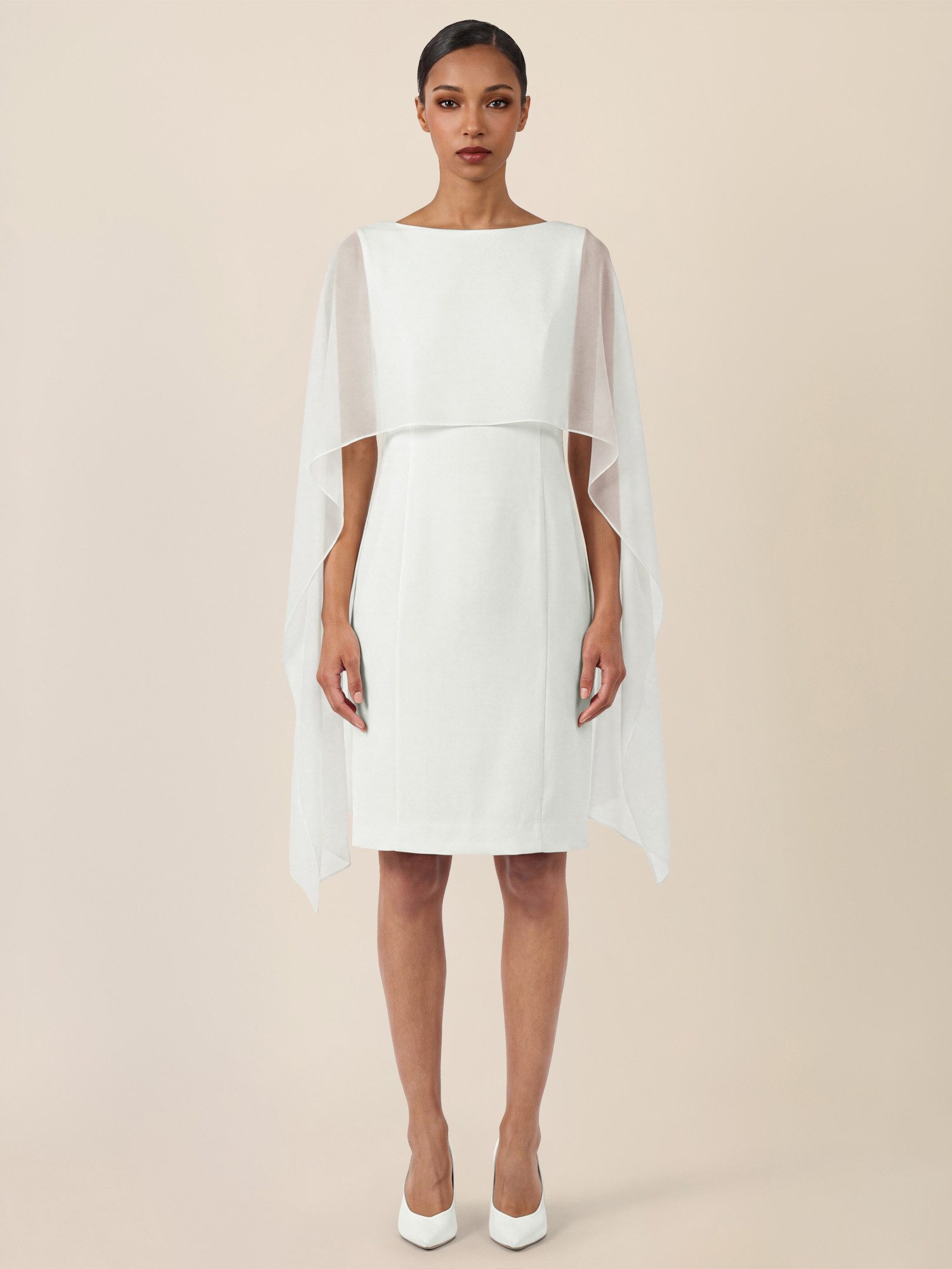 Apart Abendkleid mit fließendem Chiffon-Cape