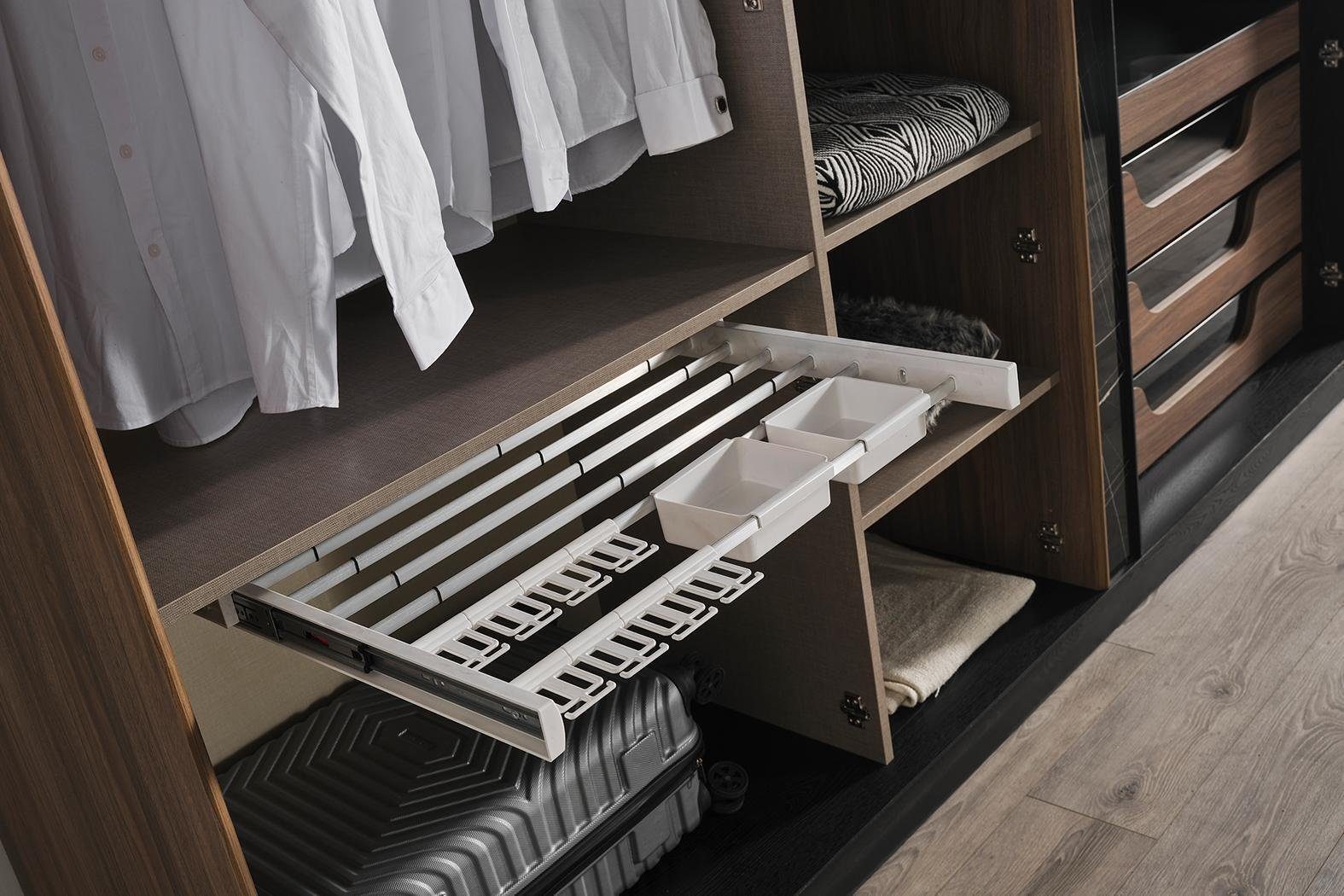 2xNachttische Set In JVmoebel 4tlg Schlafzimmer Luxus, Made Design Schlafzimmer-Set Kleiderschrank Bett Europe