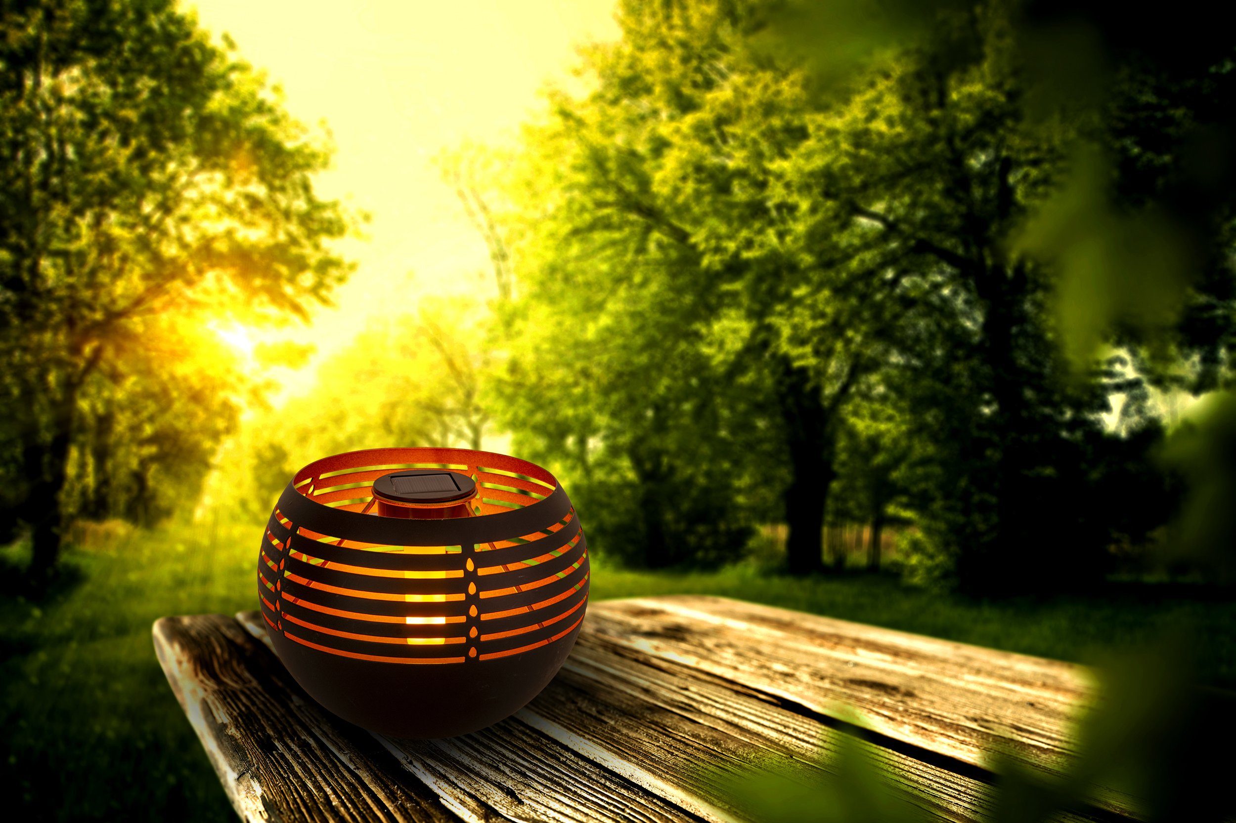 näve LED Außen-Tischleuchte Solar-Tischleuchte, LED fest integriert, Warmweiß, Flammeneffekt, Schiebeschalter, Eisen/Kunststoff, schwarz/gold