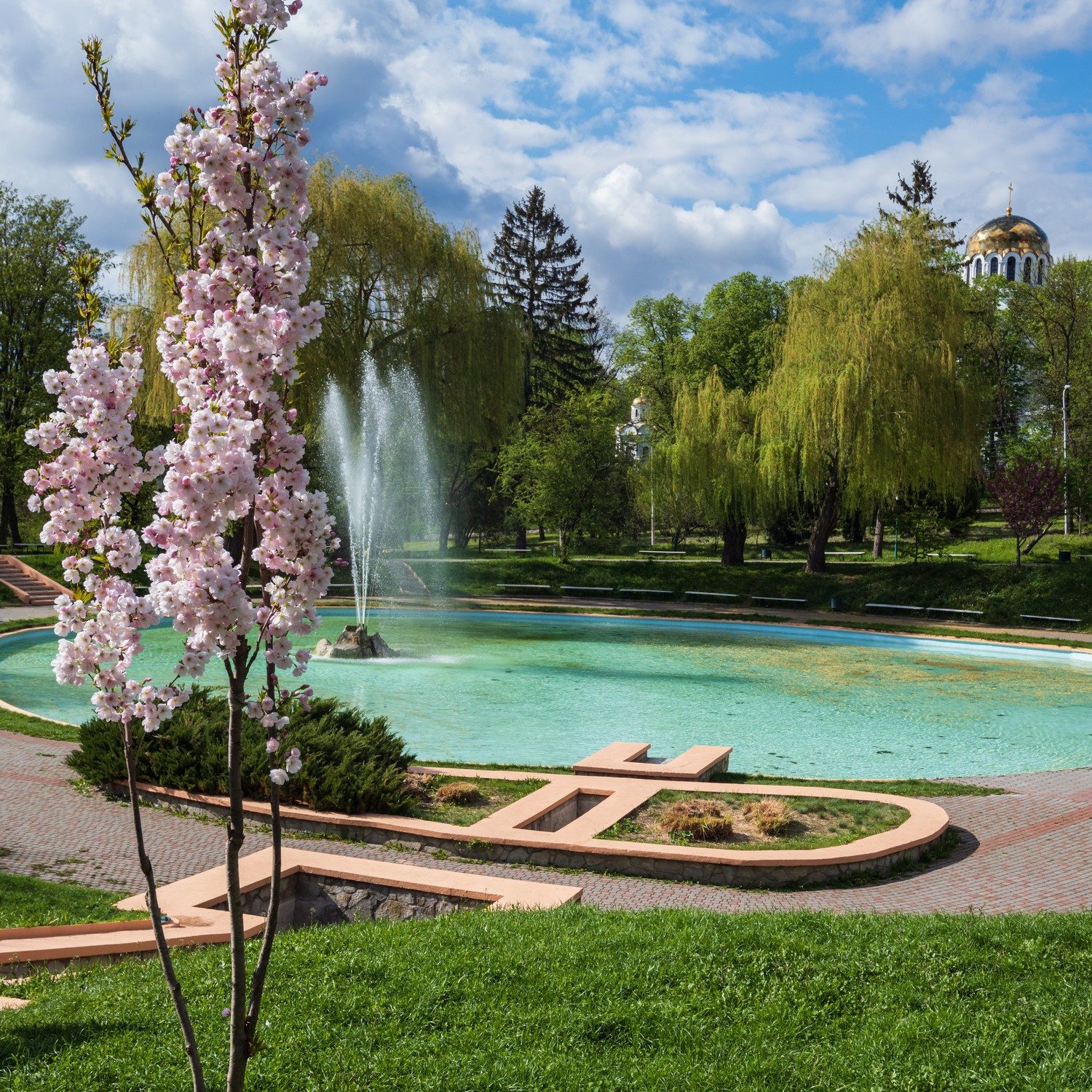 Wallario Tischplatte Frühling im Stadtpark (1 St), für Ikea Lack Tisch geeignet