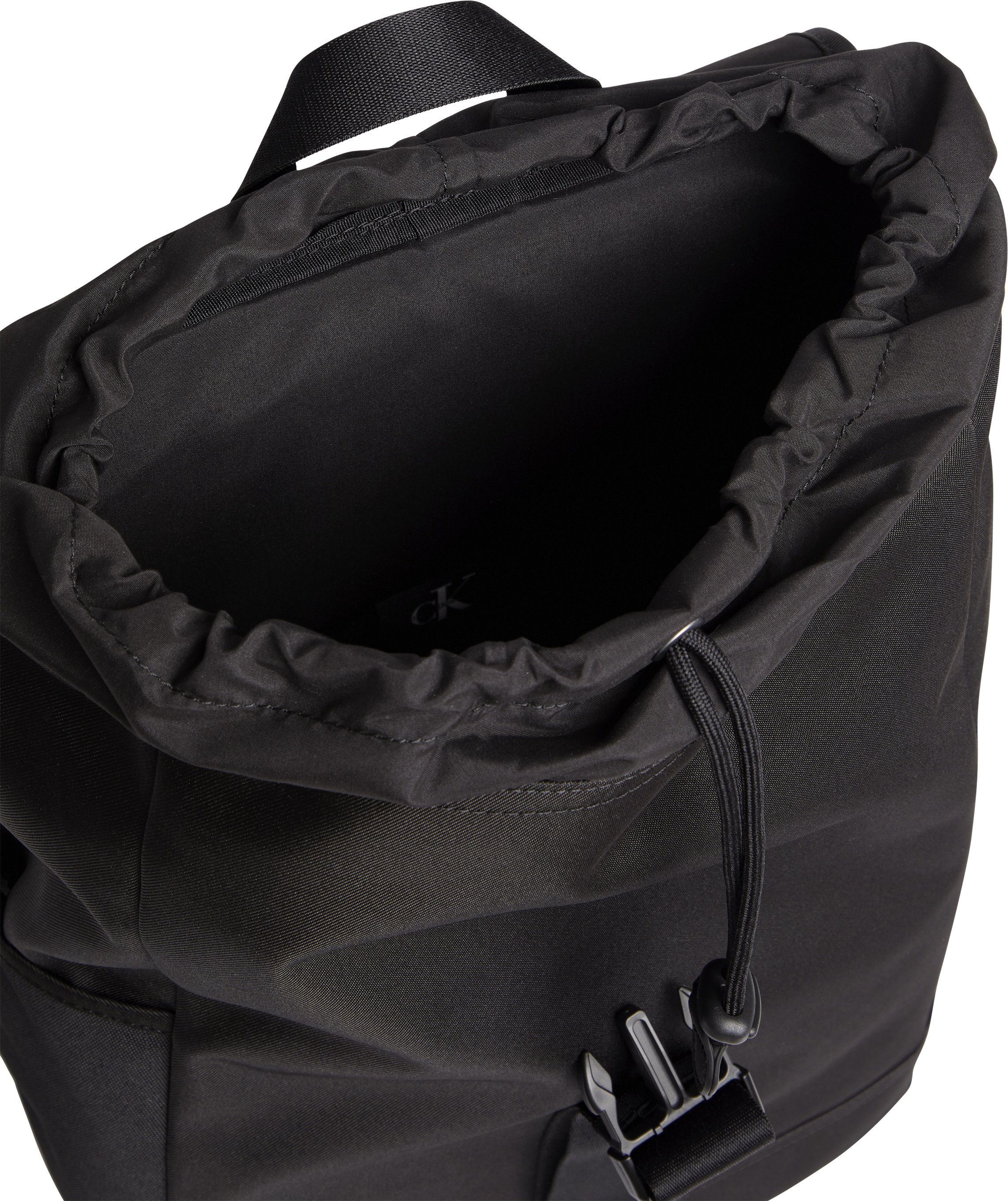 Calvin Klein Jeans Cityrucksack SPORT mit FLAP BP43 Black CB, ESSENTIALS gepolstertem Rücken